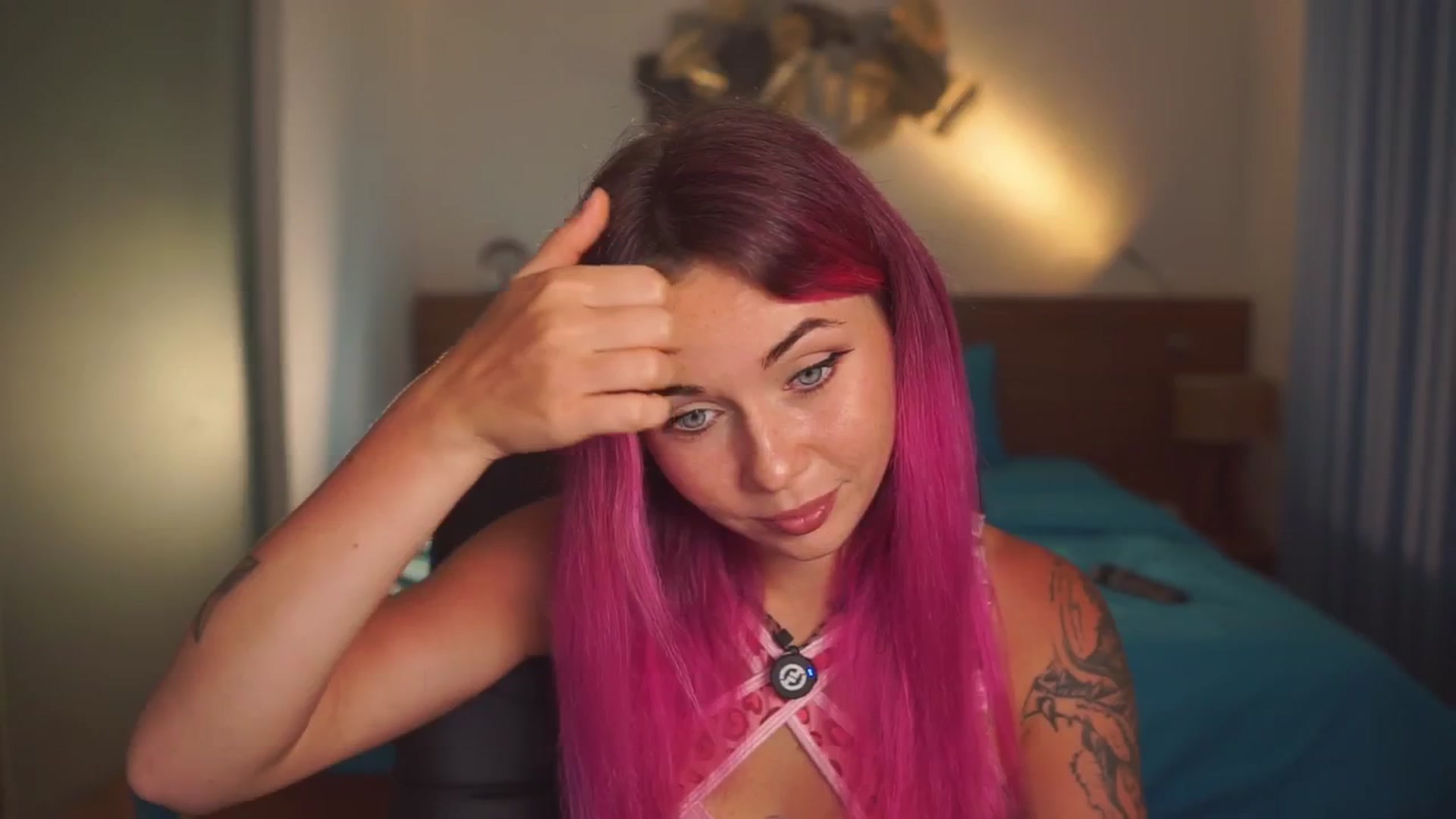 Gallery image thumbnail from Sarah_Pink's myfreecams stream on, 01/18/2026, 11:02 image 17 of 20