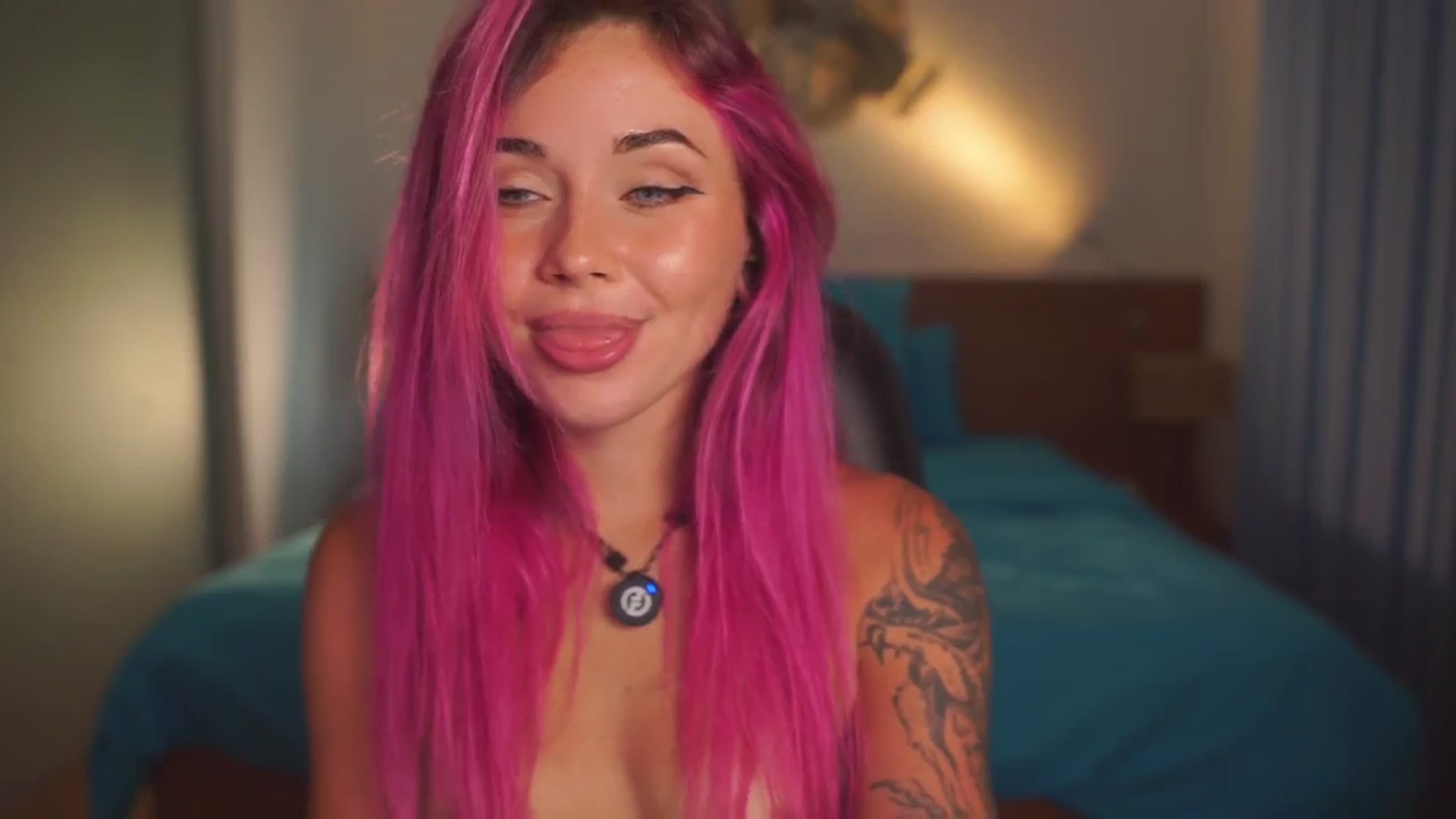 Gallery image thumbnail from Sarah_Pink's myfreecams stream on, 01/18/2026, 14:25 image 7 of 20