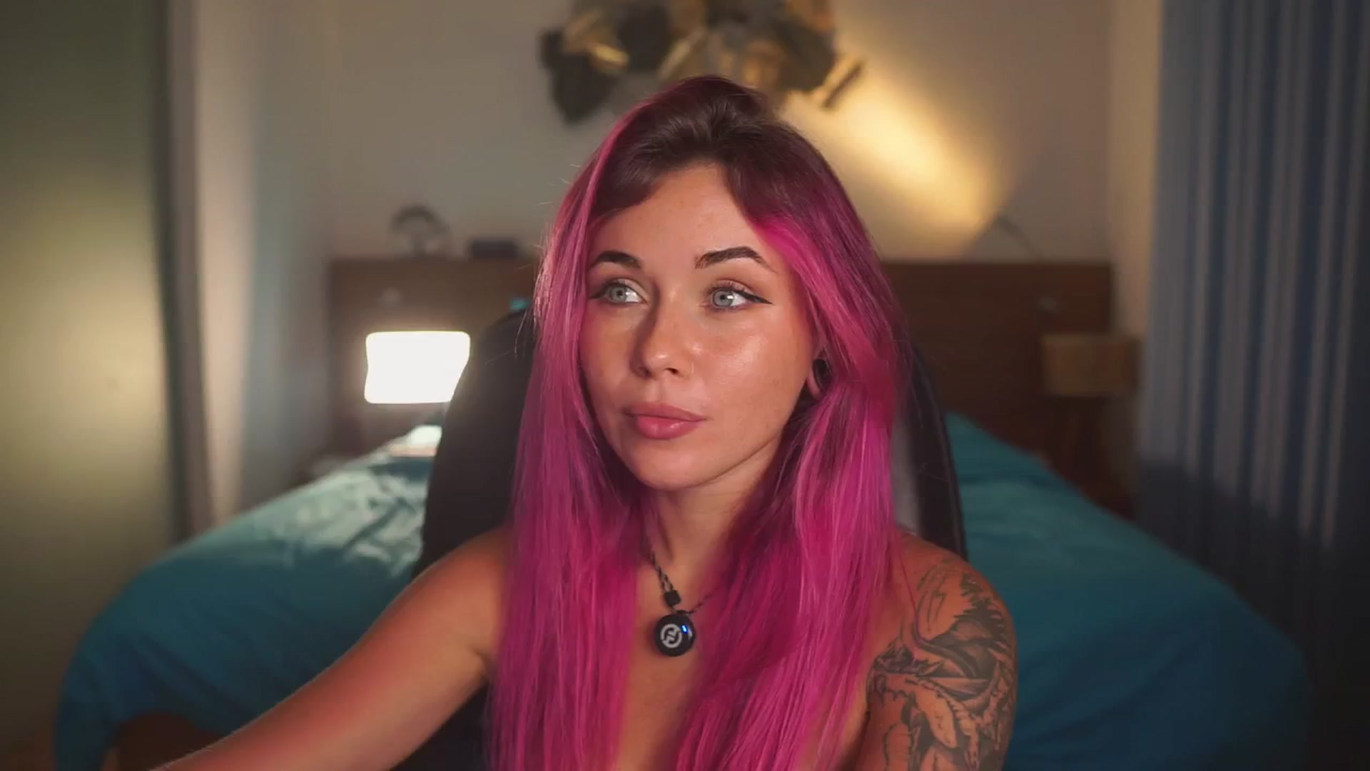 Gallery image thumbnail from Sarah_Pink's myfreecams stream on, 01/18/2026, 14:25 image 13 of 20