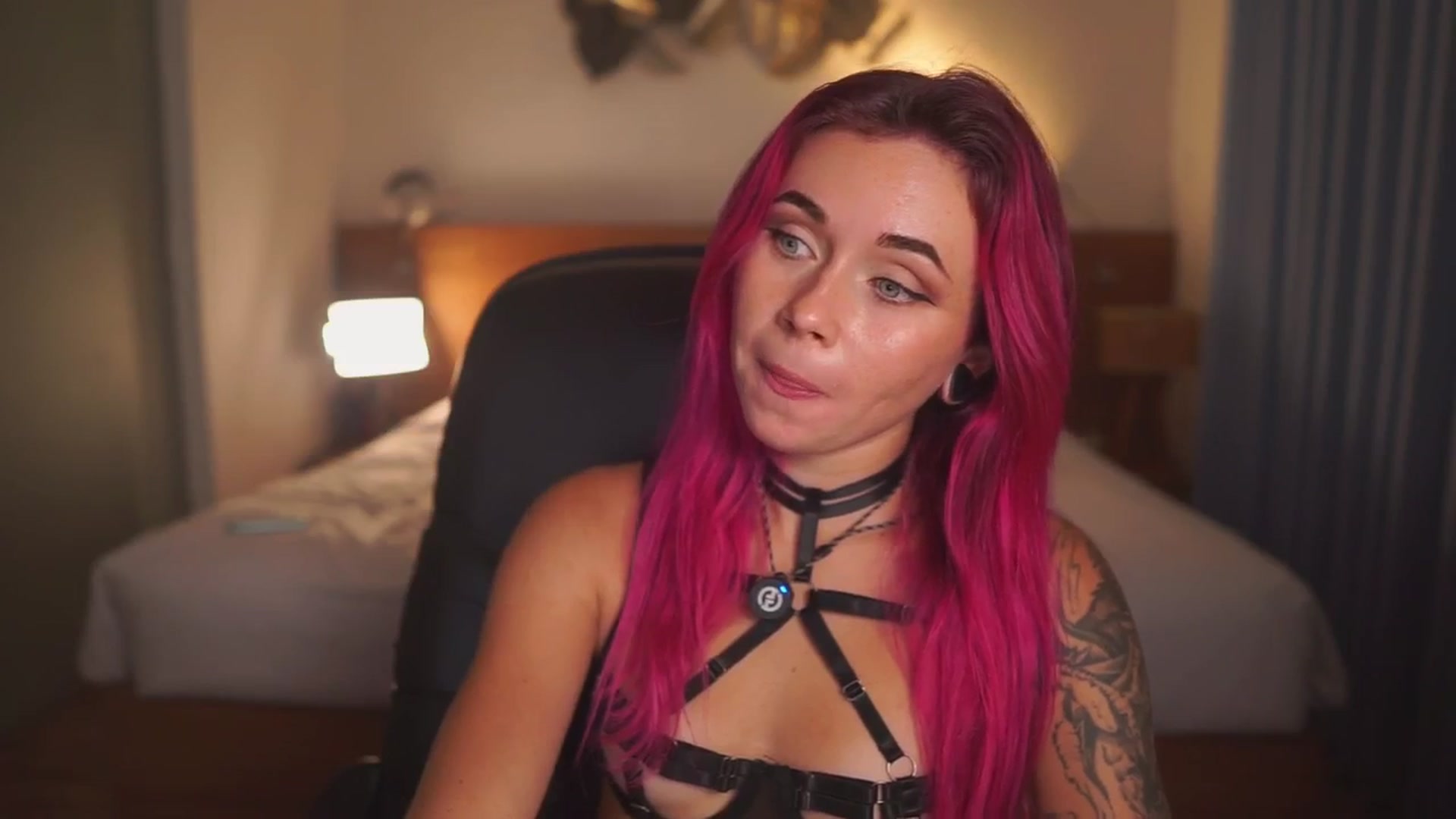 Gallery image thumbnail from Sarah_Pink's myfreecams stream on, 01/23/2026, 14:13 image 12 of 20