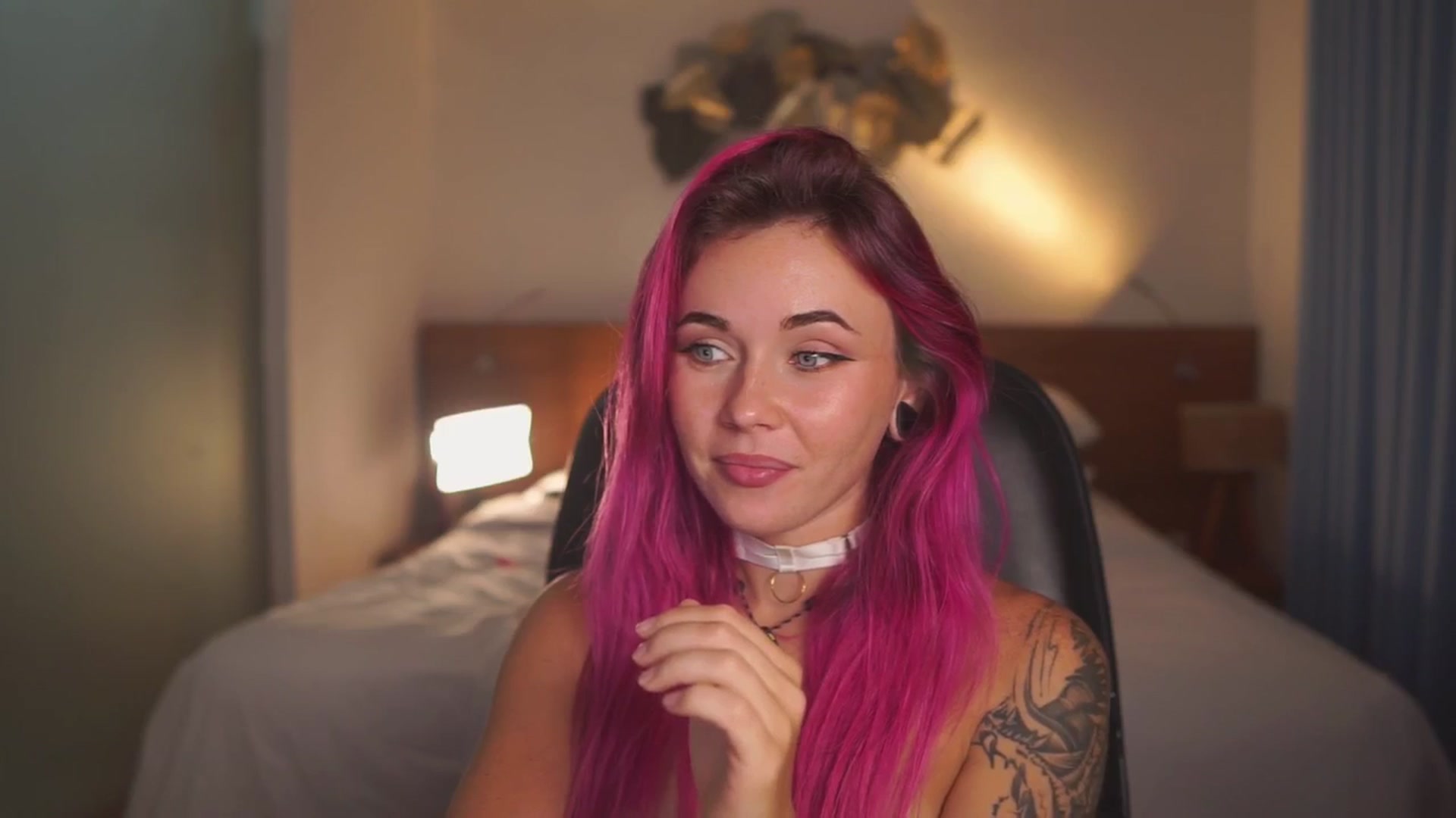 Gallery image thumbnail from Sarah_Pink's myfreecams stream on, 01/29/2026, 14:54 image 2 of 20