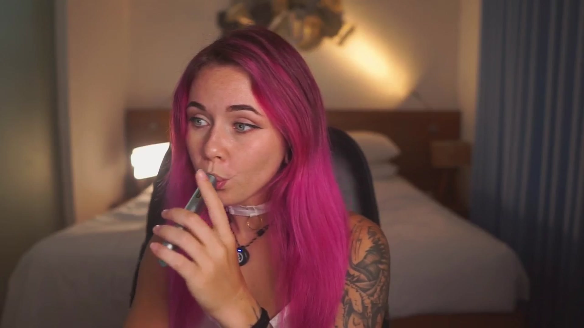 Gallery image thumbnail from Sarah_Pink's myfreecams stream on, 01/29/2026, 14:54 image 15 of 20