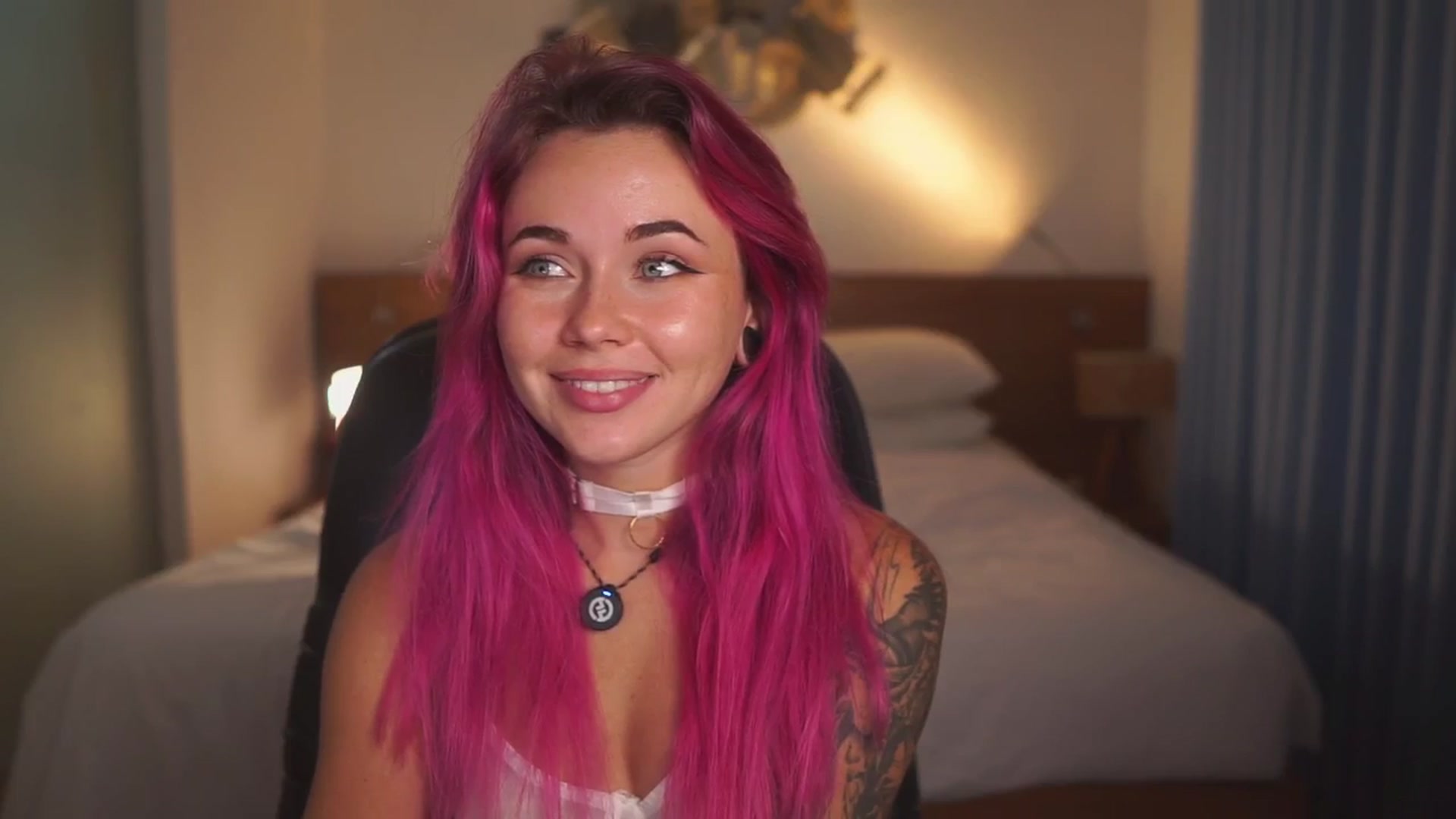 Gallery image thumbnail from Sarah_Pink's myfreecams stream on, 01/29/2026, 14:54 image 19 of 20