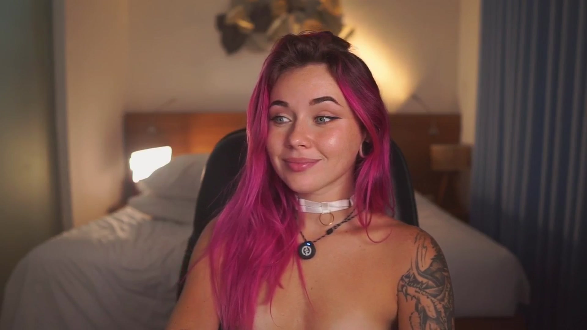 Gallery image thumbnail from Sarah_Pink's myfreecams stream on, 01/29/2026, 15:14 image 15 of 20