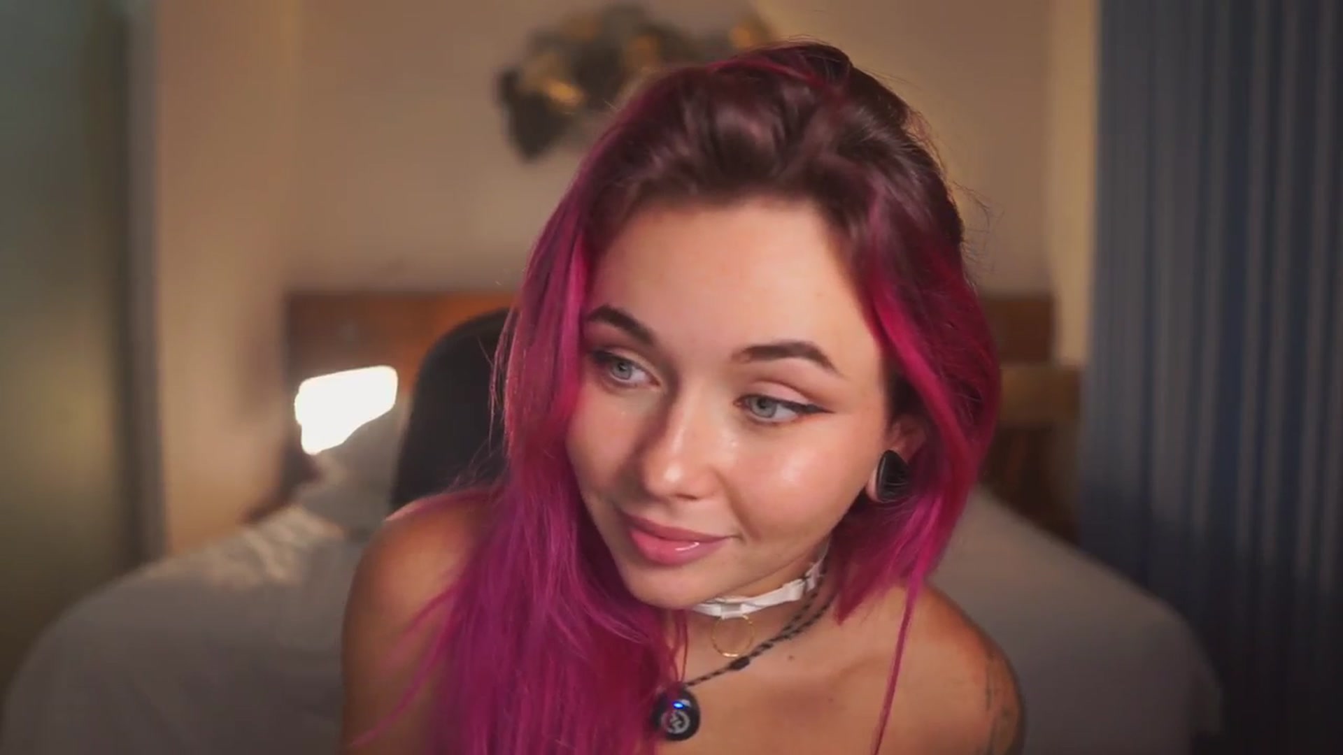 Gallery image thumbnail from Sarah_Pink's myfreecams stream on, 01/29/2026, 15:14 image 14 of 20
