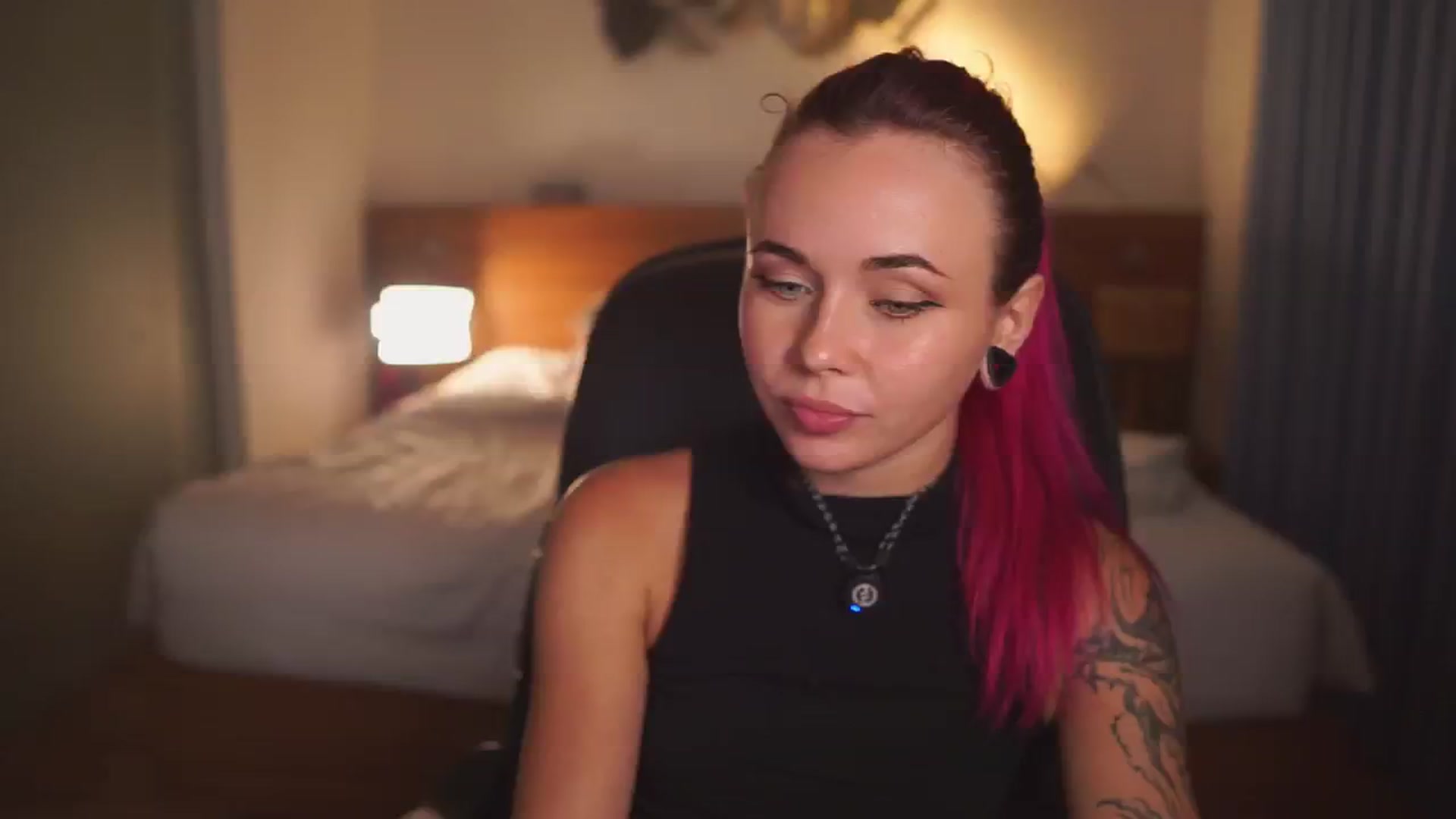 Gallery image thumbnail from Sarah_Pink's myfreecams stream on, 02/07/2026, 14:59 image 10 of 20