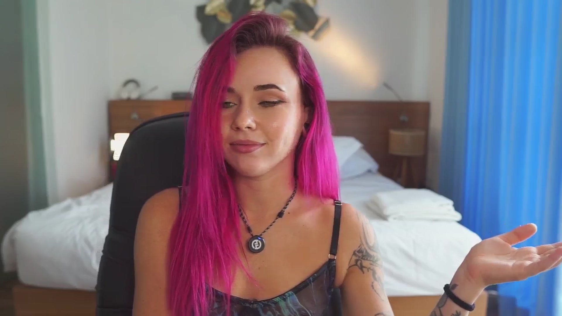 Gallery image thumbnail from Sarah_Pink's myfreecams stream on, 02/08/2026, 08:17 image 12 of 20