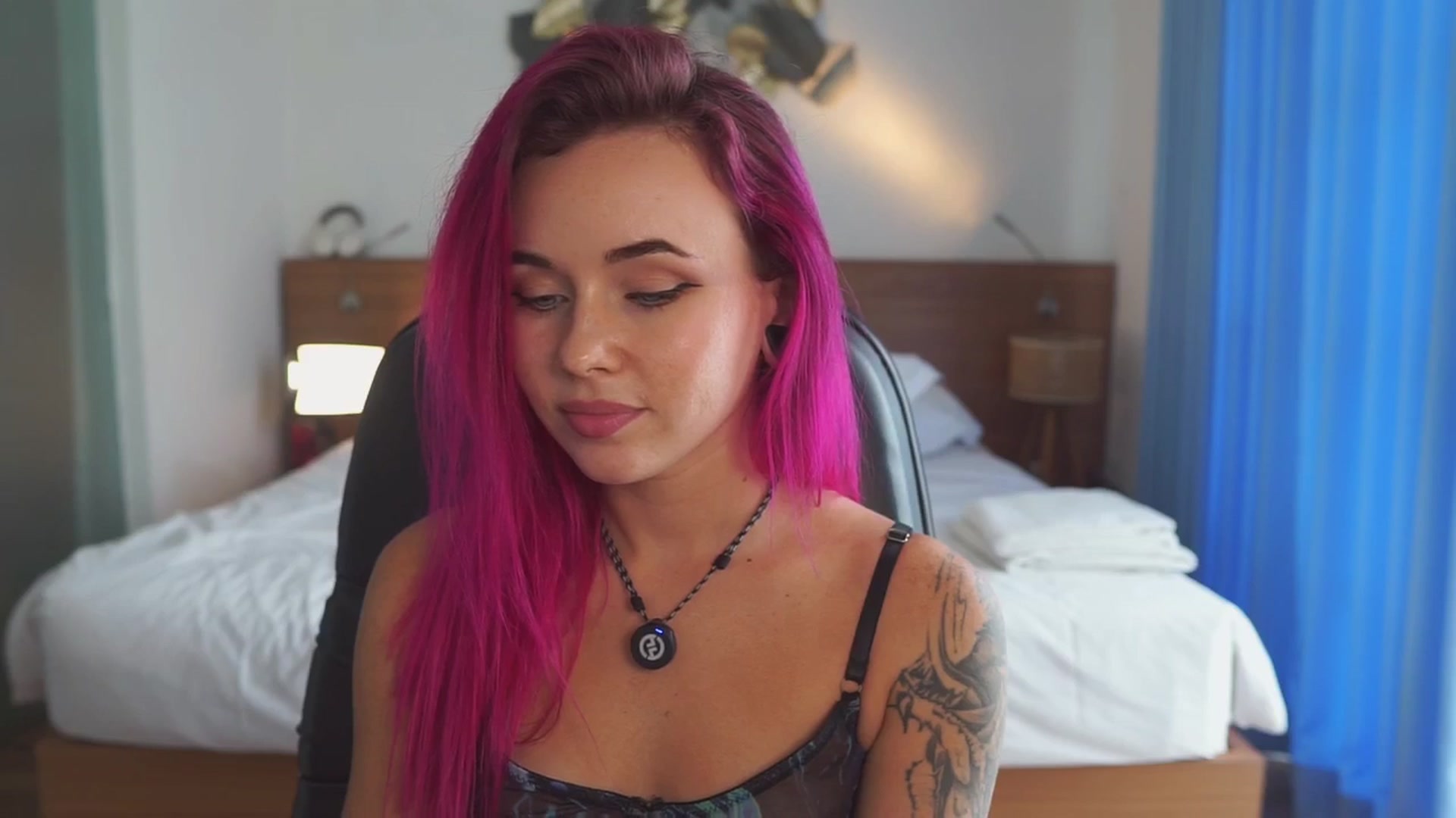 Gallery image thumbnail from Sarah_Pink's myfreecams stream on, 02/08/2026, 08:17 image 10 of 20