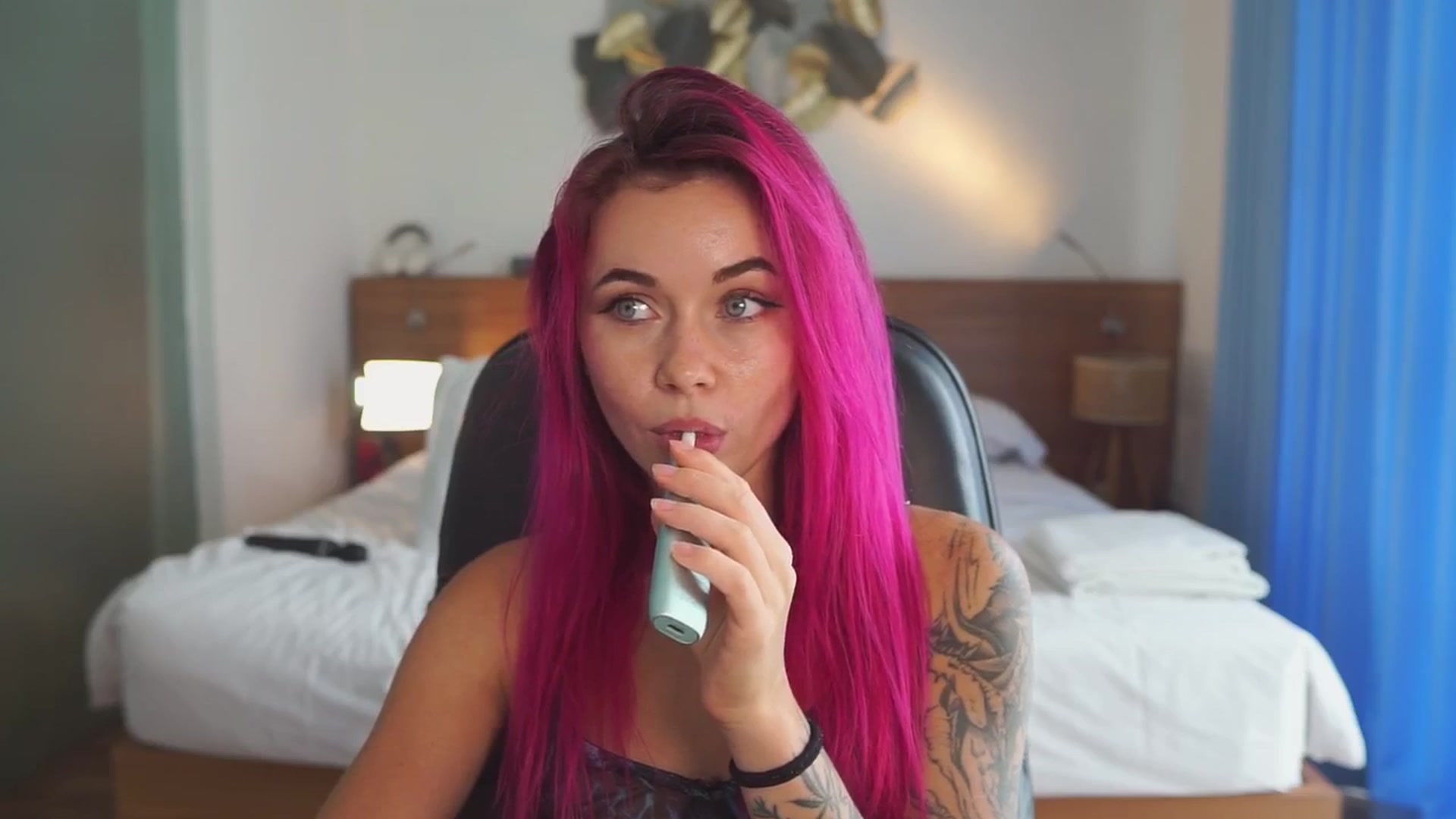 Gallery image thumbnail from Sarah_Pink's myfreecams stream on, 02/08/2026, 08:50 image 19 of 20