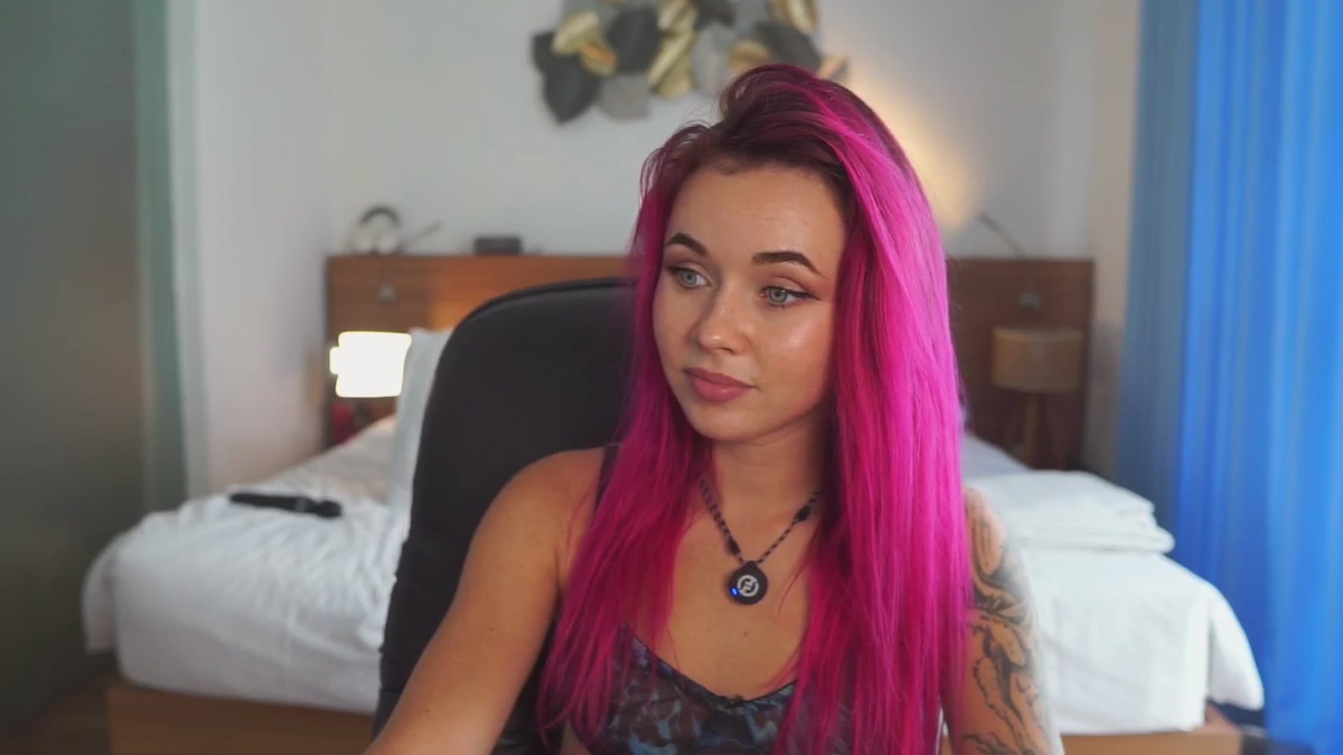 Gallery image thumbnail from Sarah_Pink's myfreecams stream on, 02/08/2026, 08:50 image 15 of 20