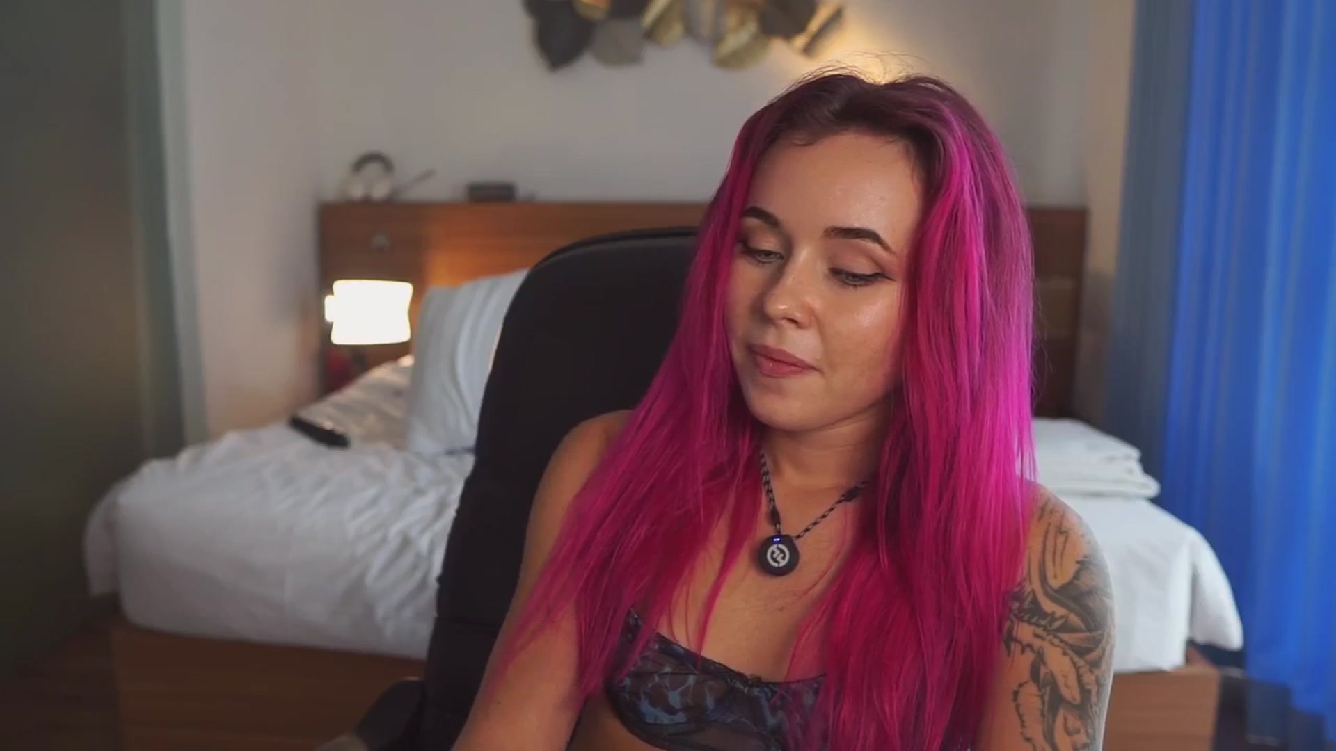 Gallery image thumbnail from Sarah_Pink's myfreecams stream on, 02/08/2026, 09:18 image 18 of 20