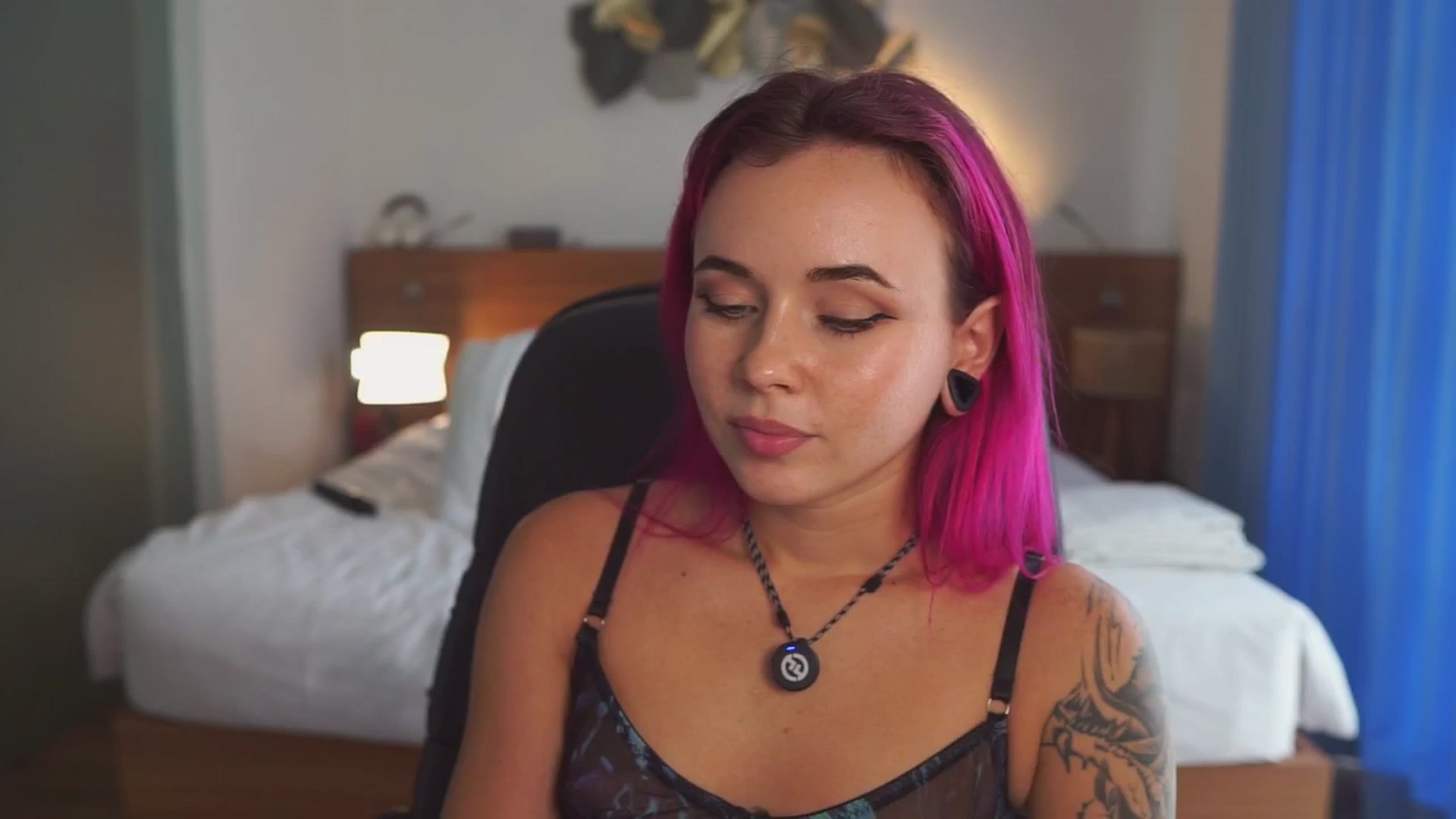 Gallery image thumbnail from Sarah_Pink's myfreecams stream on, 02/08/2026, 09:18 image 2 of 20