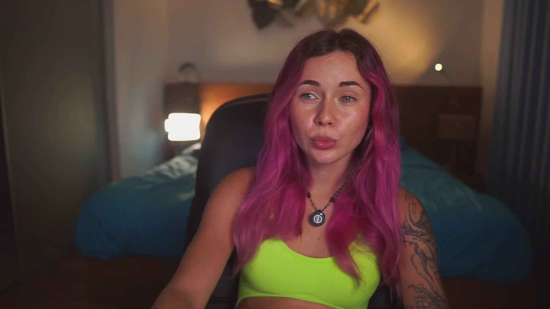 Gallery image thumbnail from Sarah_Pink's myfreecams stream on, 02/19/2026, 15:22 image 14 of 20