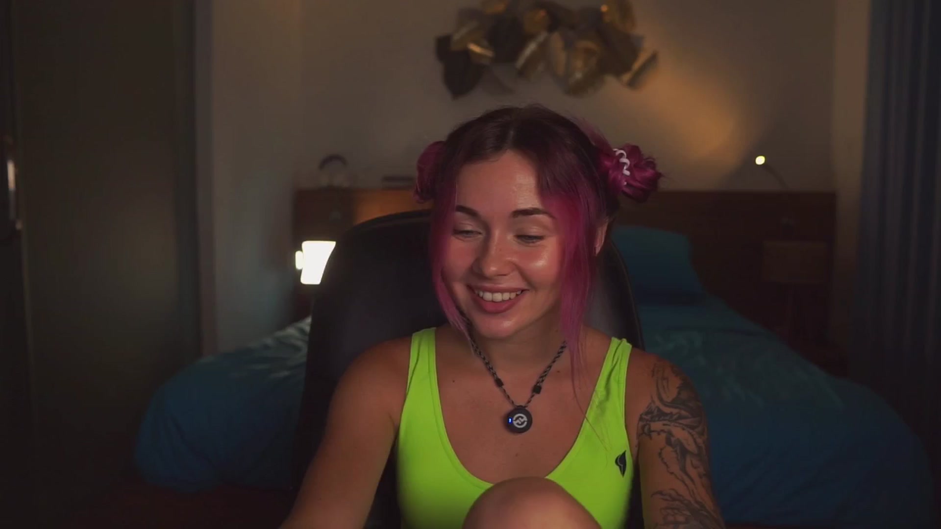 Gallery image thumbnail from Sarah_Pink's myfreecams stream on, 02/19/2026, 15:22 image 1 of 20
