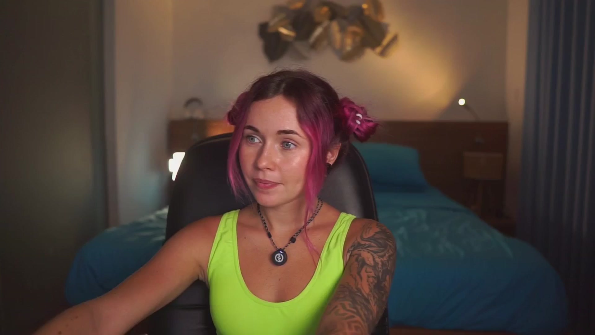 Gallery image thumbnail from Sarah_Pink's myfreecams stream on, 02/19/2026, 15:22 image 11 of 20