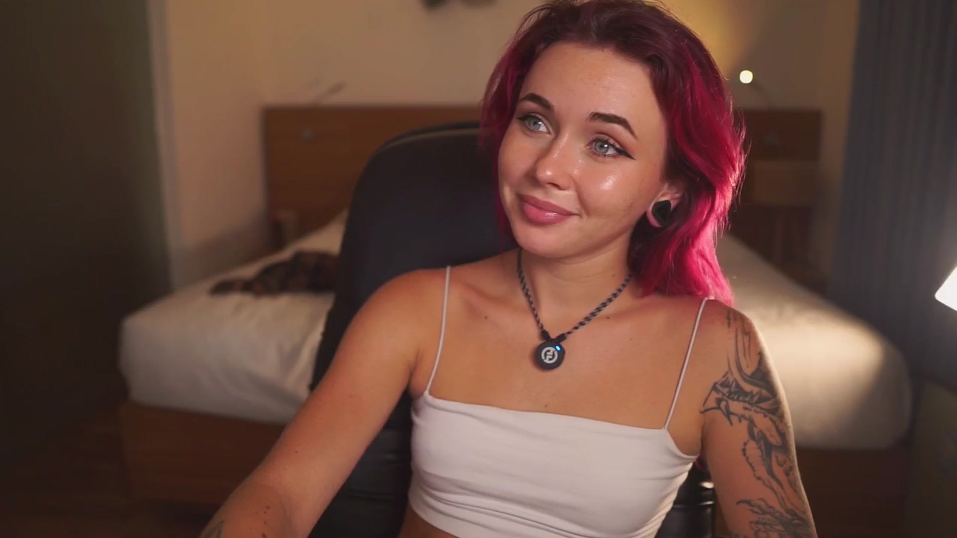 Gallery image thumbnail from Sarah_Pink's myfreecams stream on, 02/22/2026, 15:23 image 16 of 20