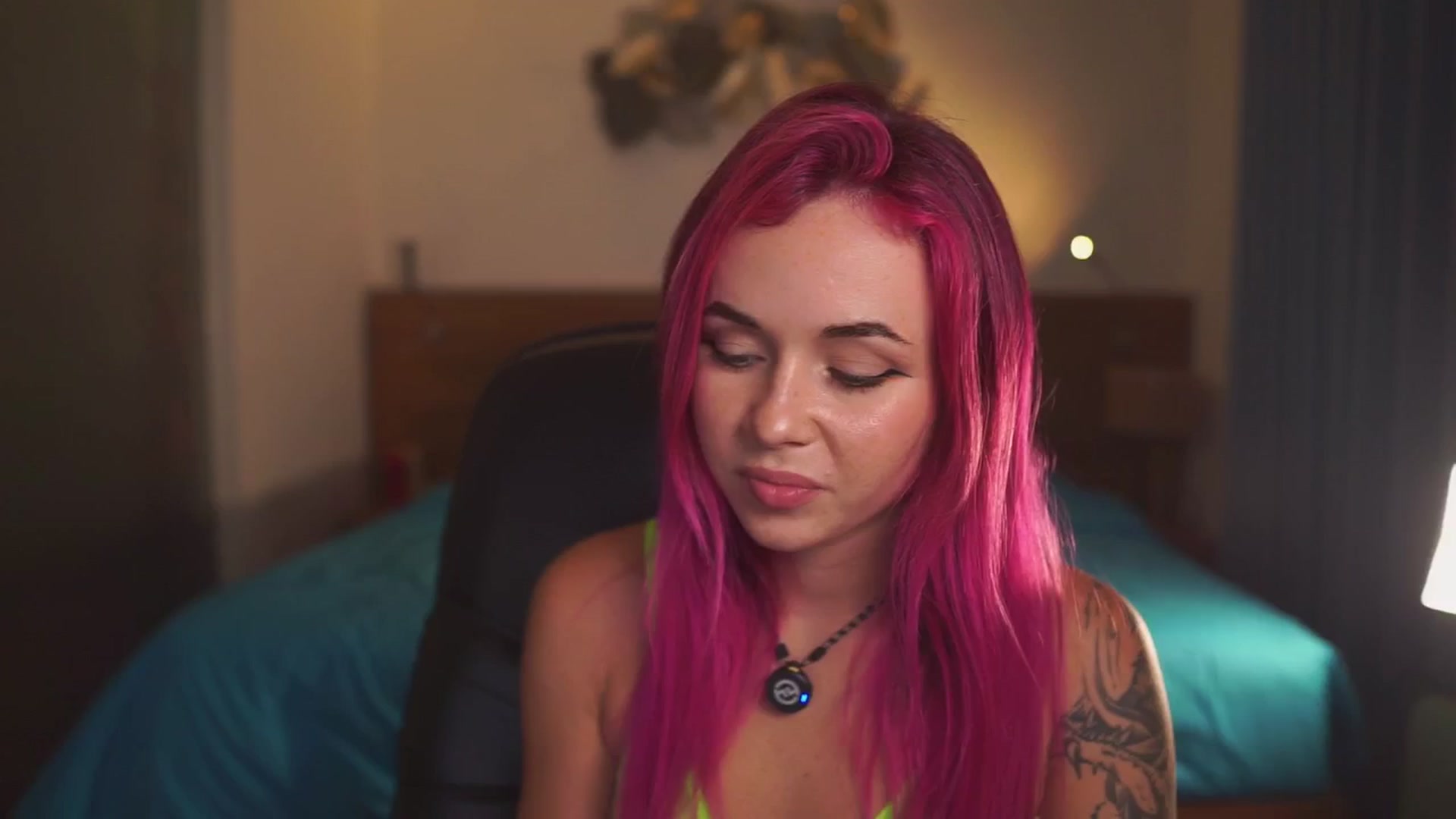 Gallery image thumbnail from Sarah_Pink's myfreecams stream on, 03/05/2026, 16:15 image 1 of 20