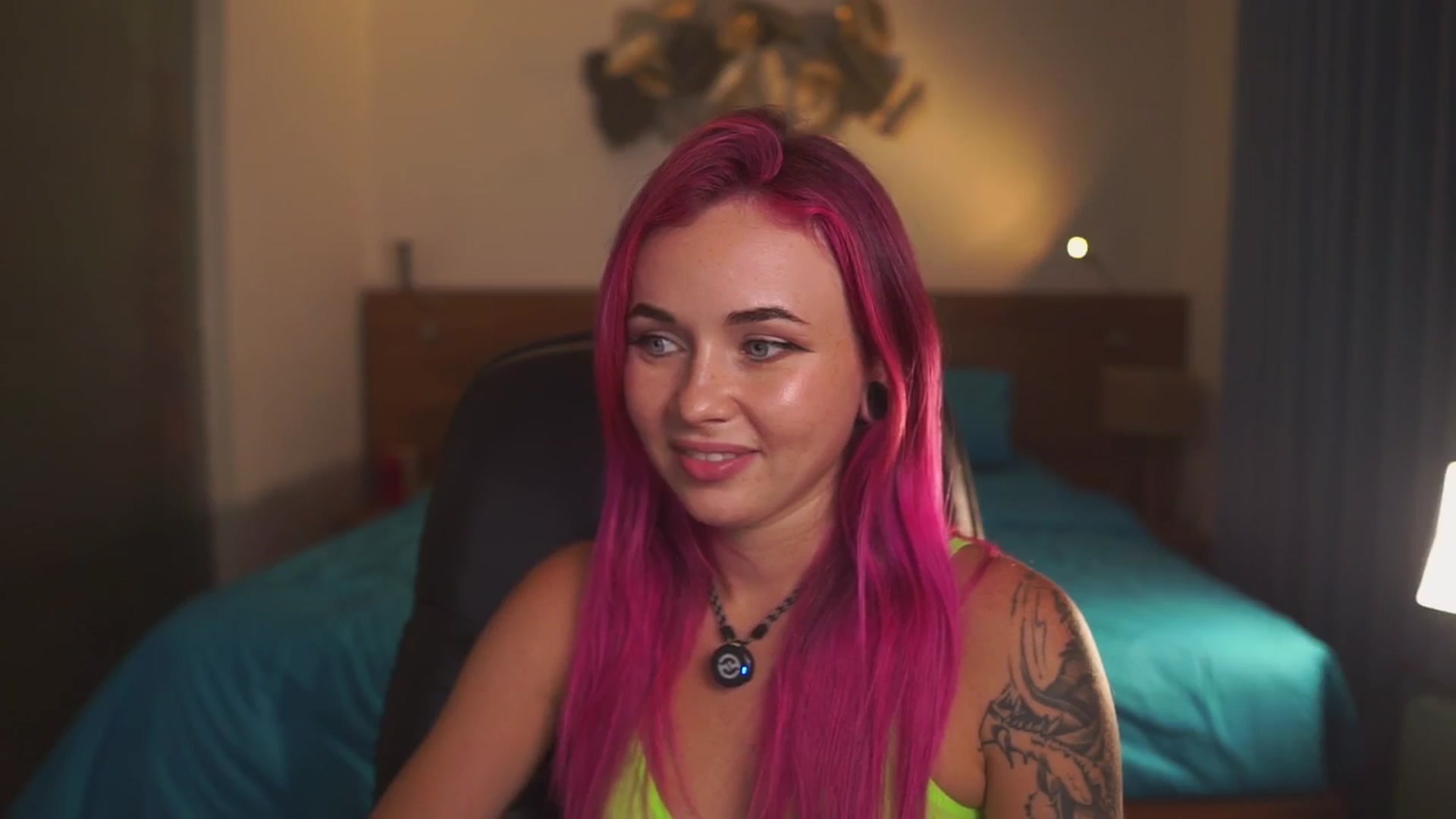 Gallery image thumbnail from Sarah_Pink's myfreecams stream on, 03/05/2026, 16:15 image 4 of 20