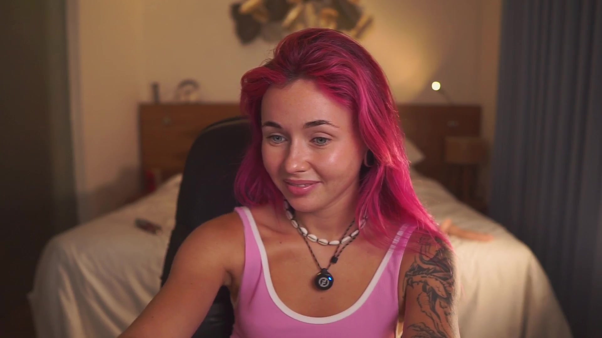 Gallery image thumbnail from Sarah_Pink's myfreecams stream on, 03/07/2026, 14:47 image 16 of 20