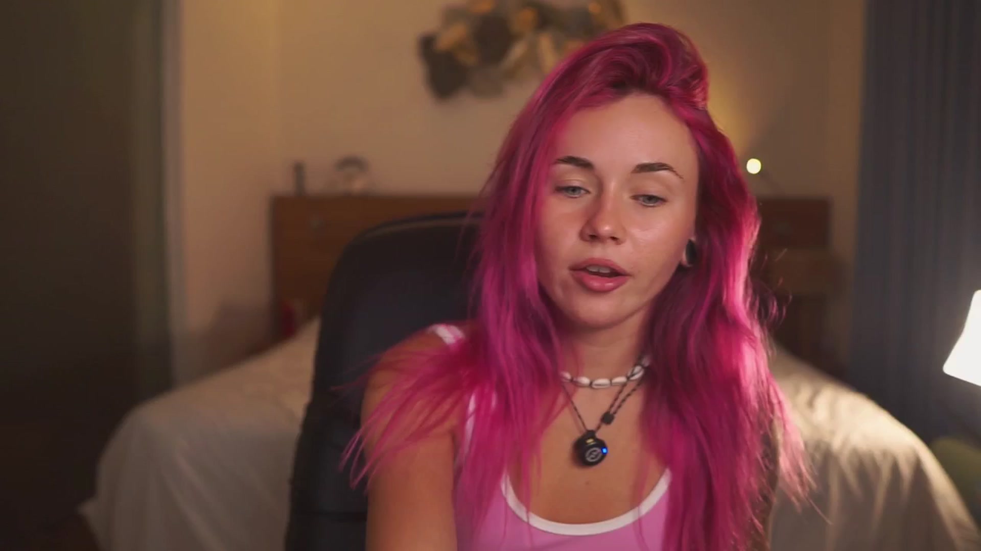 Gallery image thumbnail from Sarah_Pink's myfreecams stream on, 03/07/2026, 14:47 image 4 of 20