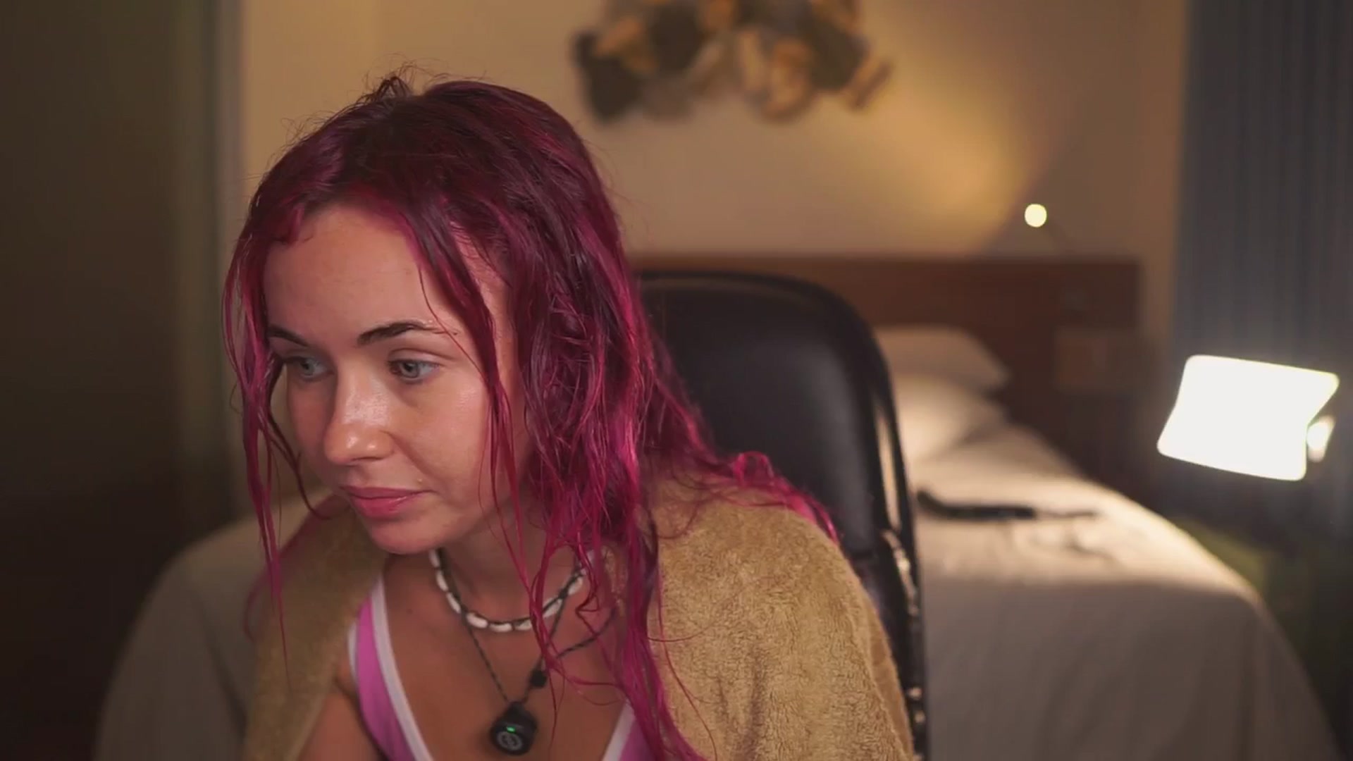 Gallery image thumbnail from Sarah_Pink's myfreecams stream on, 03/07/2026, 17:03 image 14 of 20