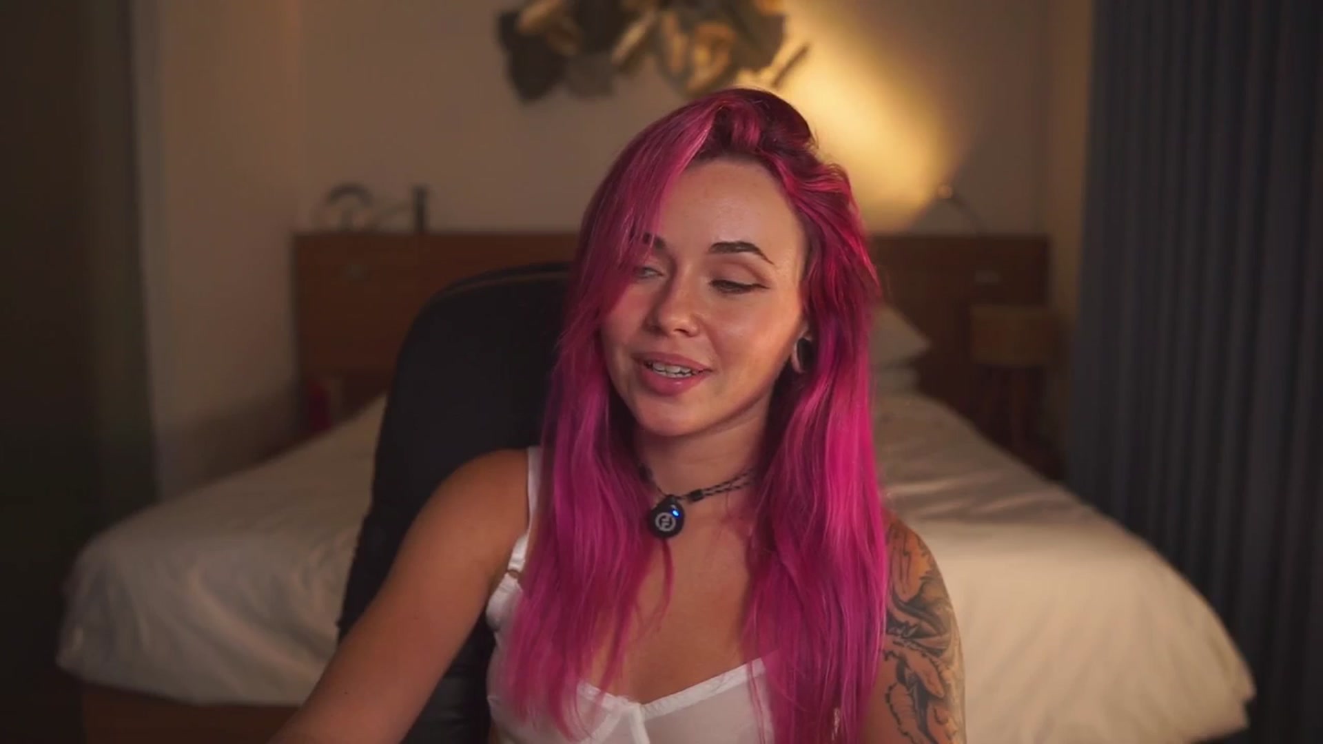 Gallery image thumbnail from Sarah_Pink's myfreecams stream on, 03/09/2026, 17:15 image 14 of 20