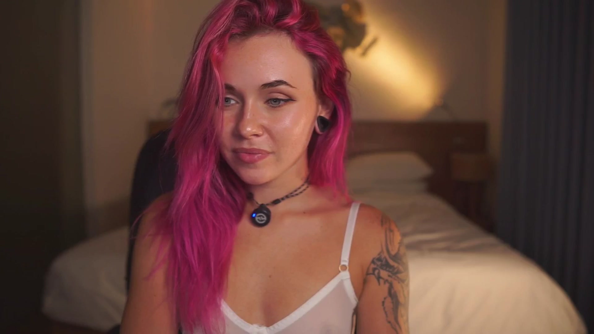 Gallery image thumbnail from Sarah_Pink's myfreecams stream on, 03/09/2026, 17:15 image 2 of 20