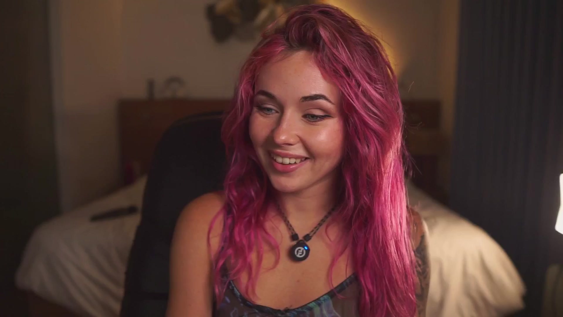 Gallery image thumbnail from Sarah_Pink's myfreecams stream on, 03/12/2026, 17:01 image 4 of 20