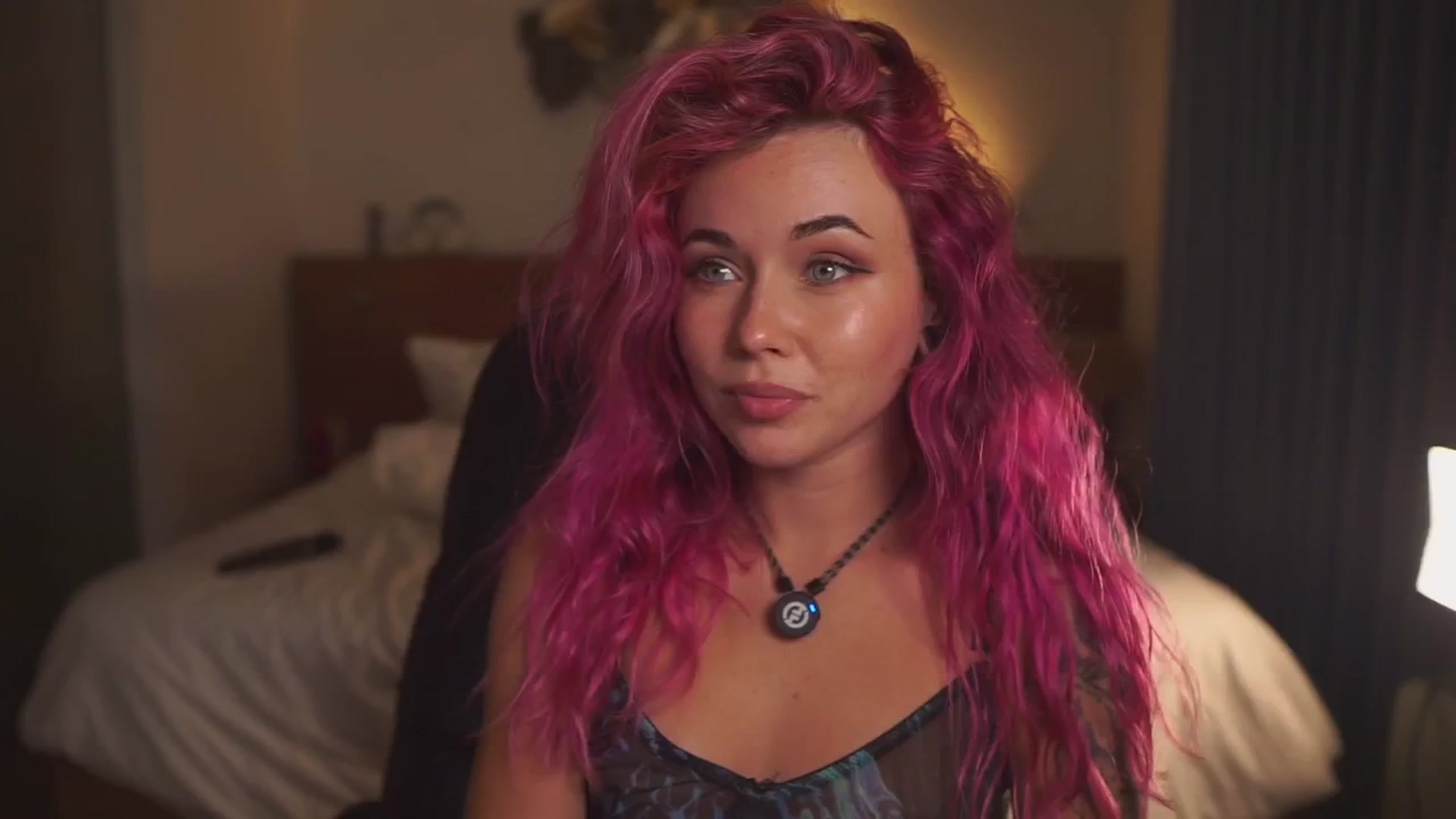 Gallery image thumbnail from Sarah_Pink's myfreecams stream on, 03/12/2026, 17:01 image 9 of 20