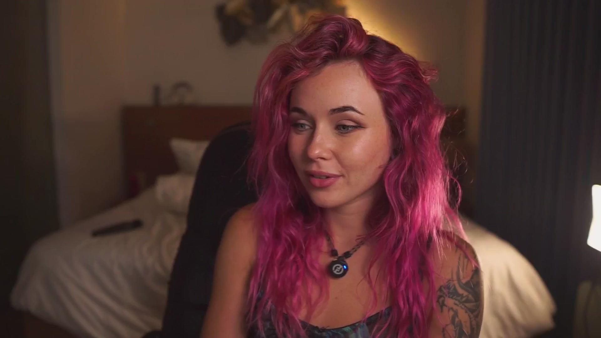 Gallery image thumbnail from Sarah_Pink's myfreecams stream on, 03/12/2026, 17:01 image 10 of 20