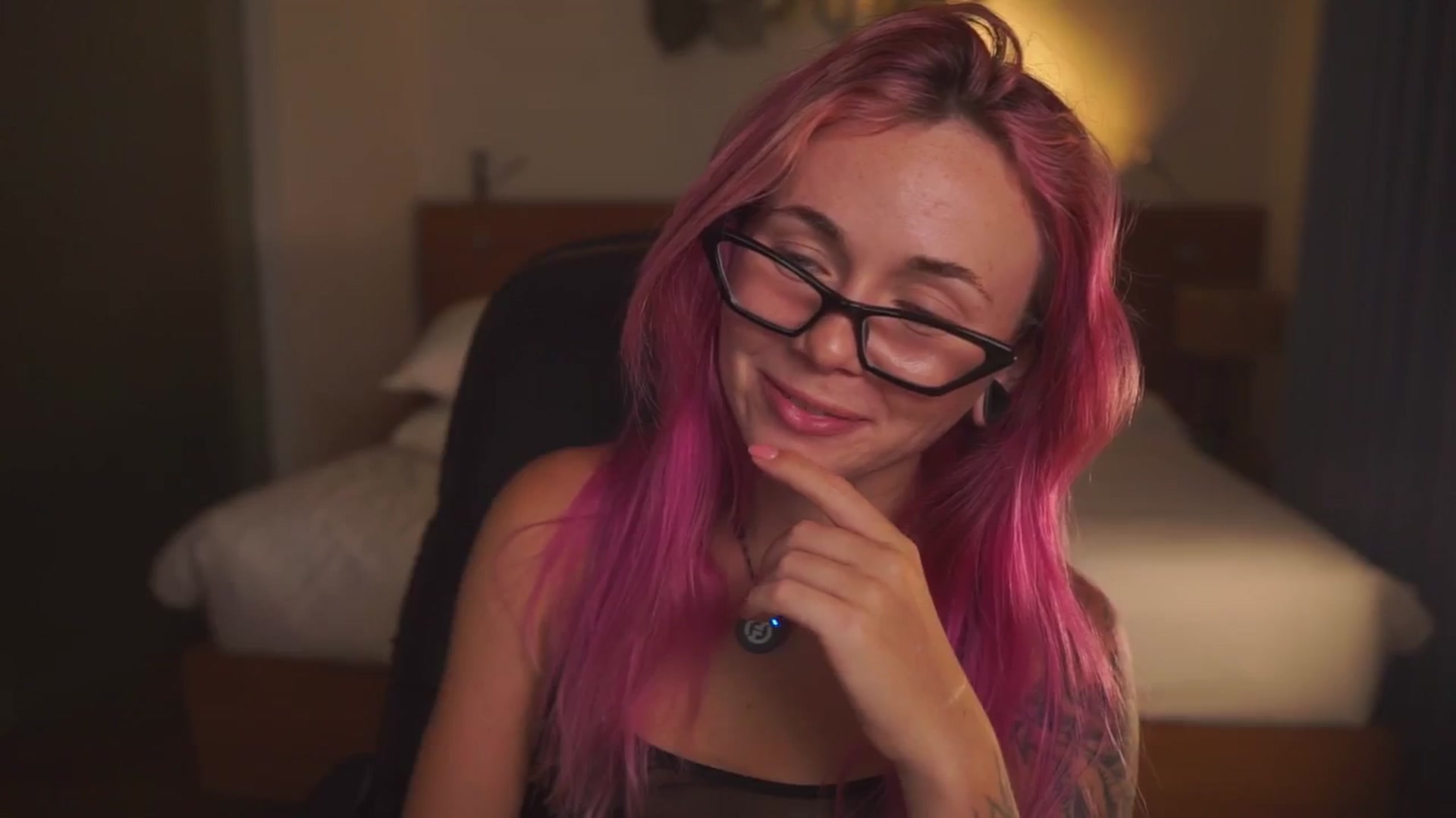 Gallery image thumbnail from Sarah_Pink's myfreecams stream on, 03/20/2026, 16:26 image 13 of 20