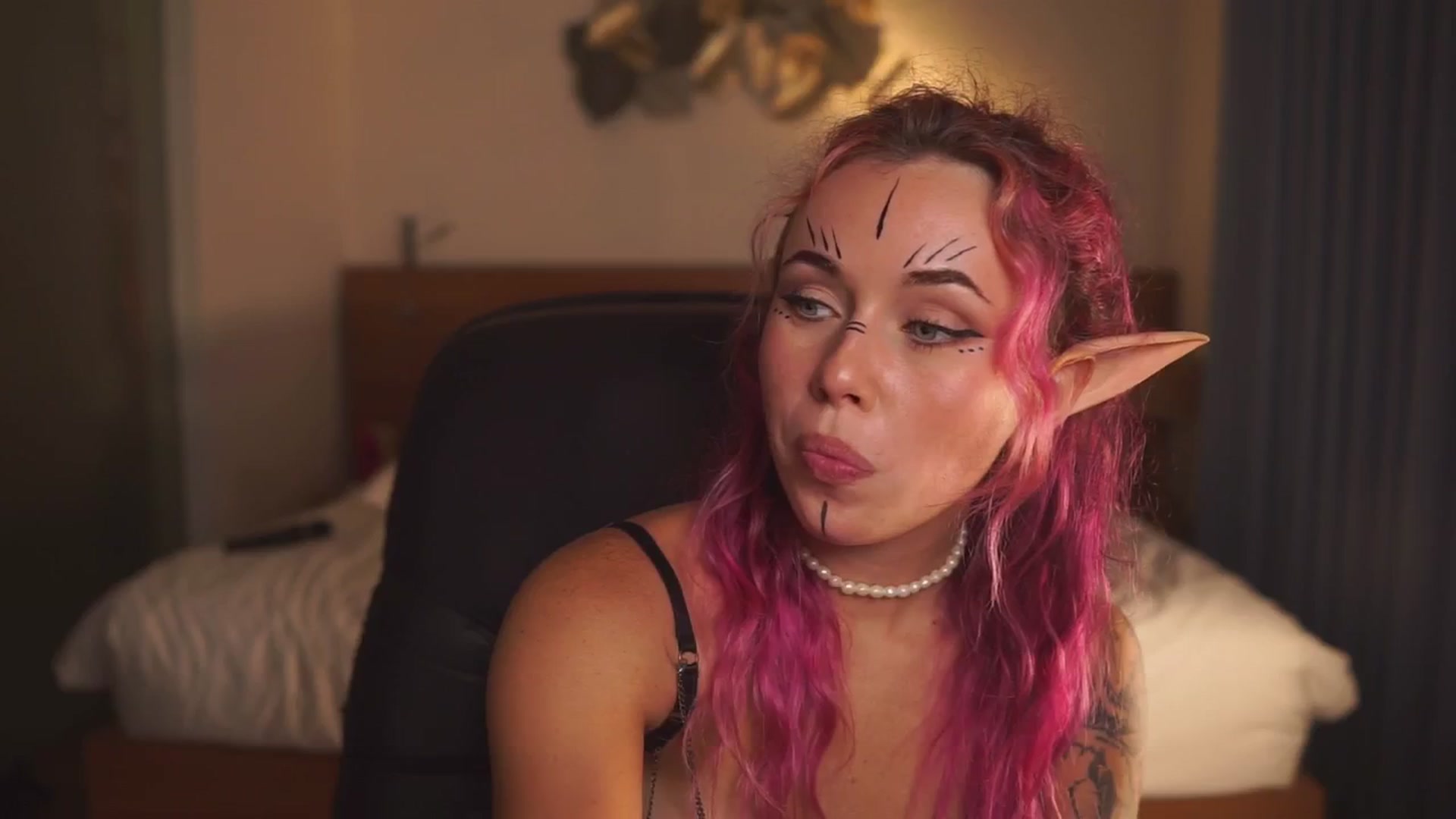 Gallery image thumbnail from Sarah_Pink's myfreecams stream on, 03/22/2026, 16:38 image 13 of 20