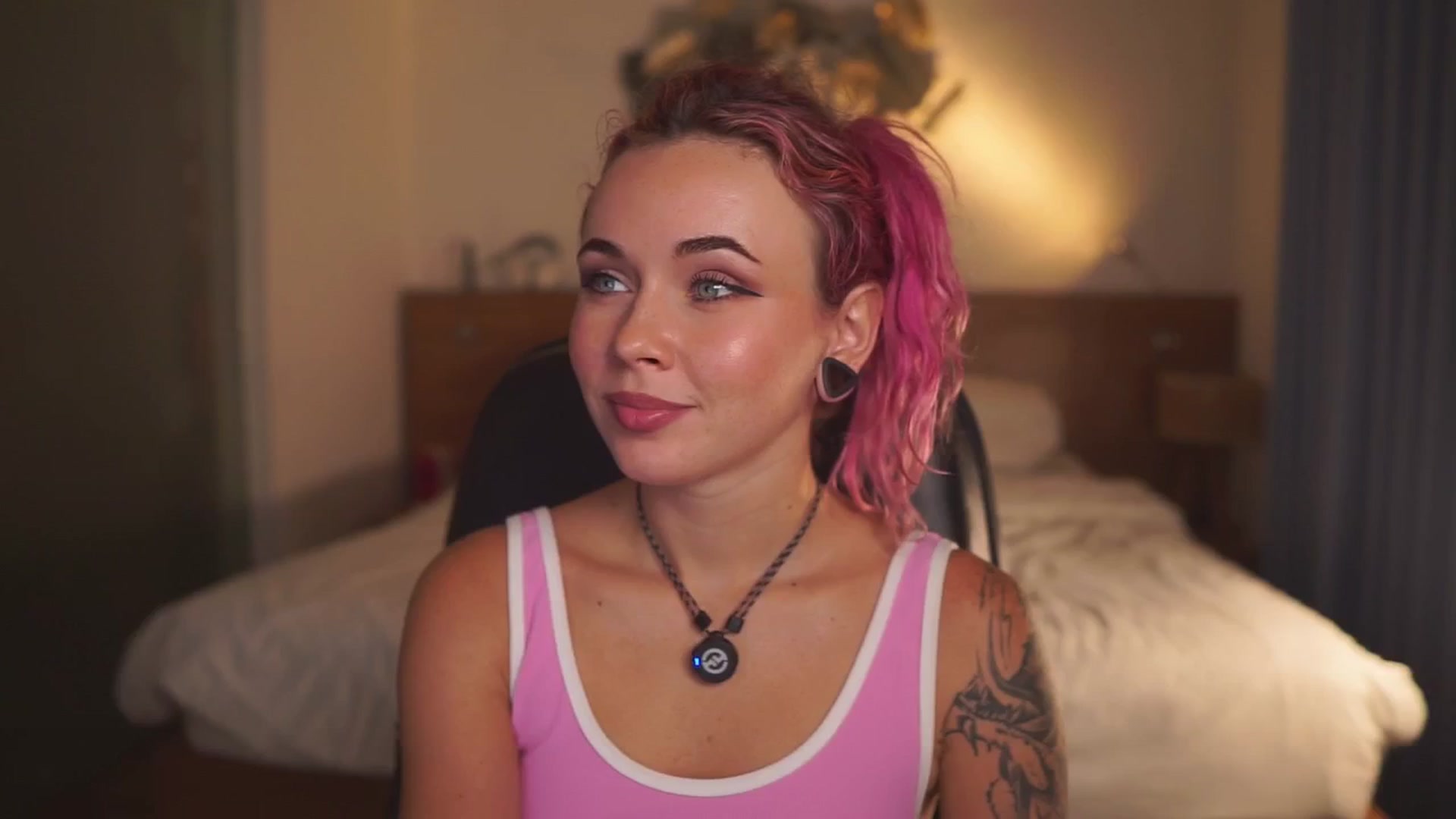 Gallery image thumbnail from Sarah_Pink's myfreecams stream on, 03/23/2026, 14:33 image 2 of 20