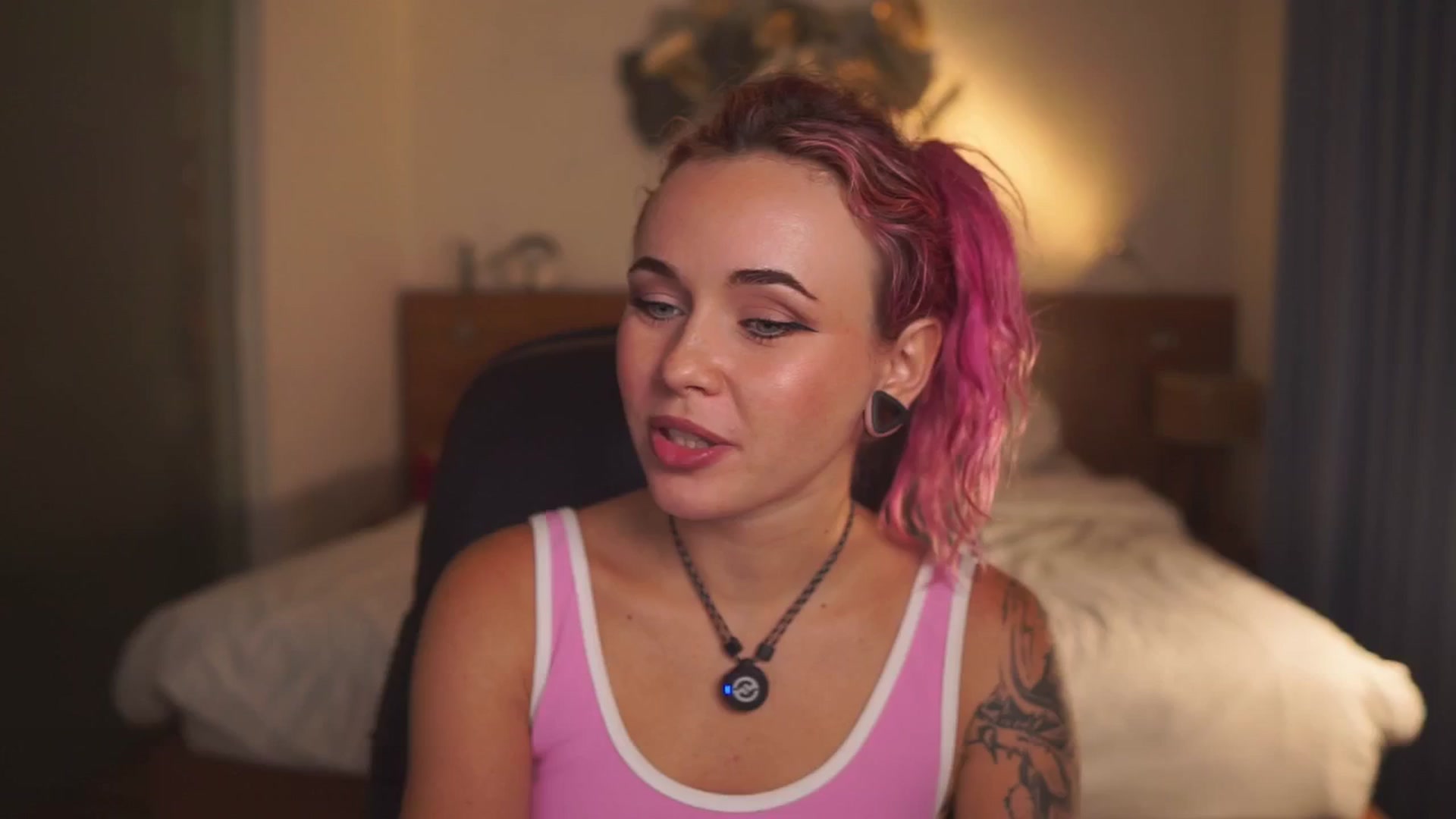 Gallery image thumbnail from Sarah_Pink's myfreecams stream on, 03/23/2026, 14:33 image 3 of 20