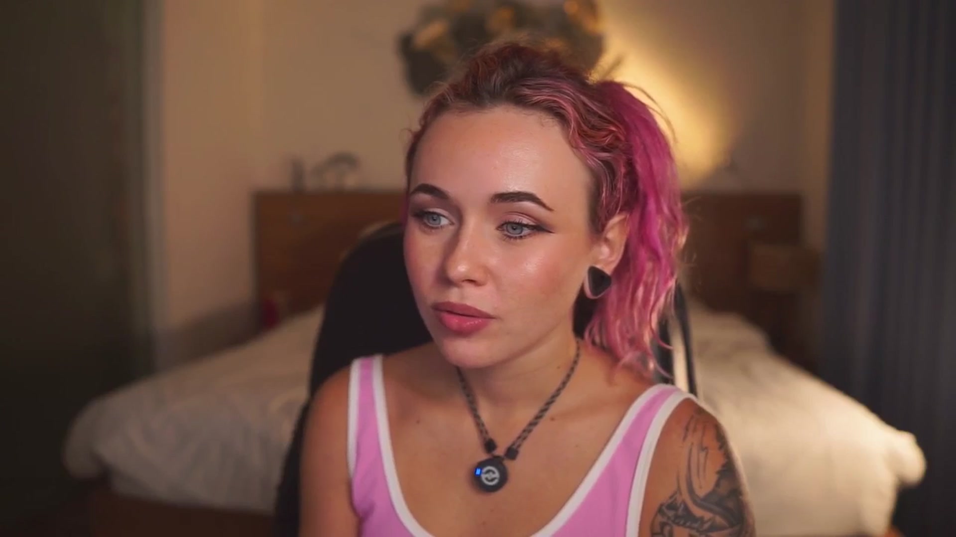 Gallery image thumbnail from Sarah_Pink's myfreecams stream on, 03/23/2026, 14:33 image 15 of 20