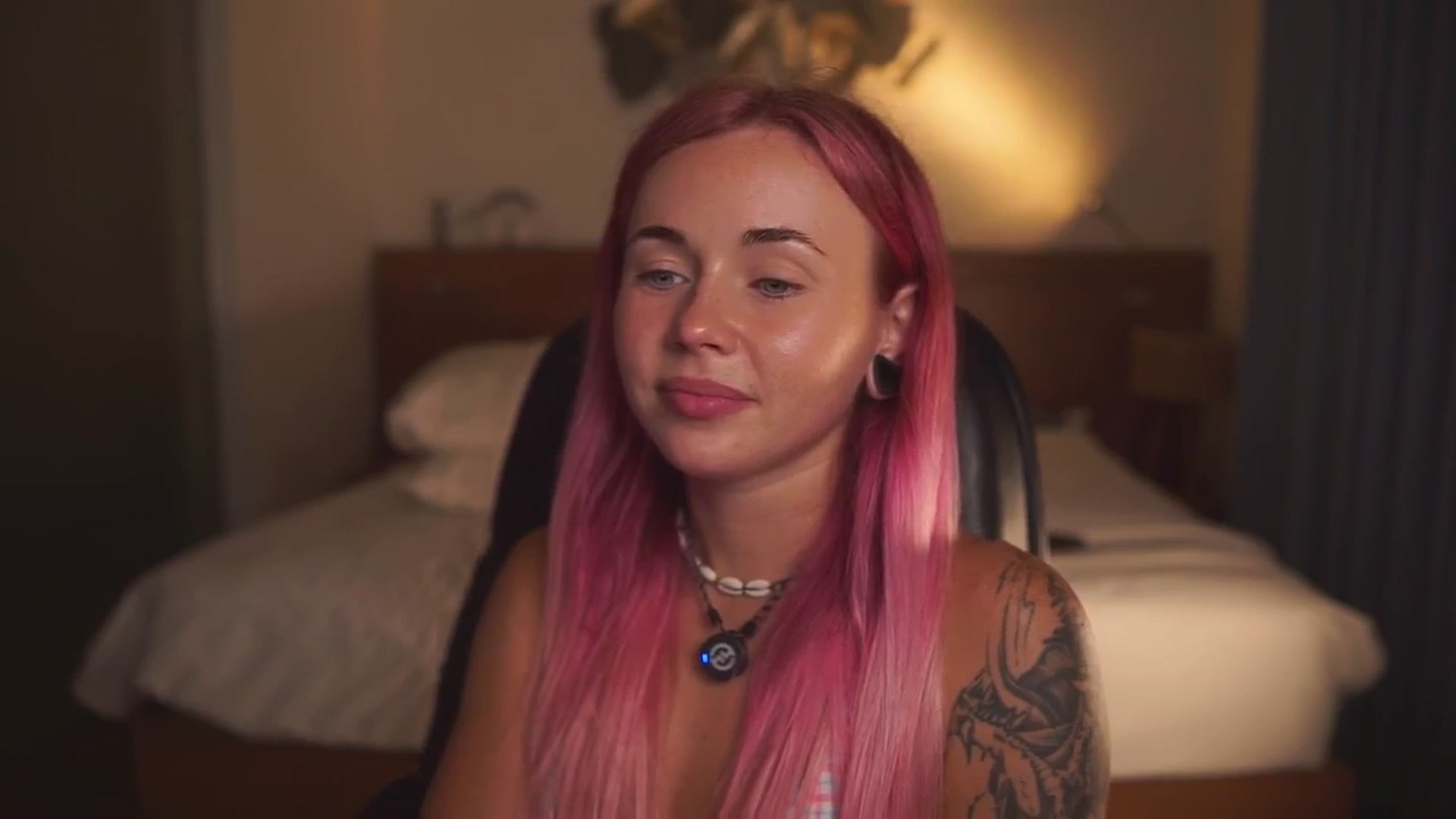 Gallery image thumbnail from Sarah_Pink's myfreecams stream on, 03/24/2026, 15:41 image 12 of 20