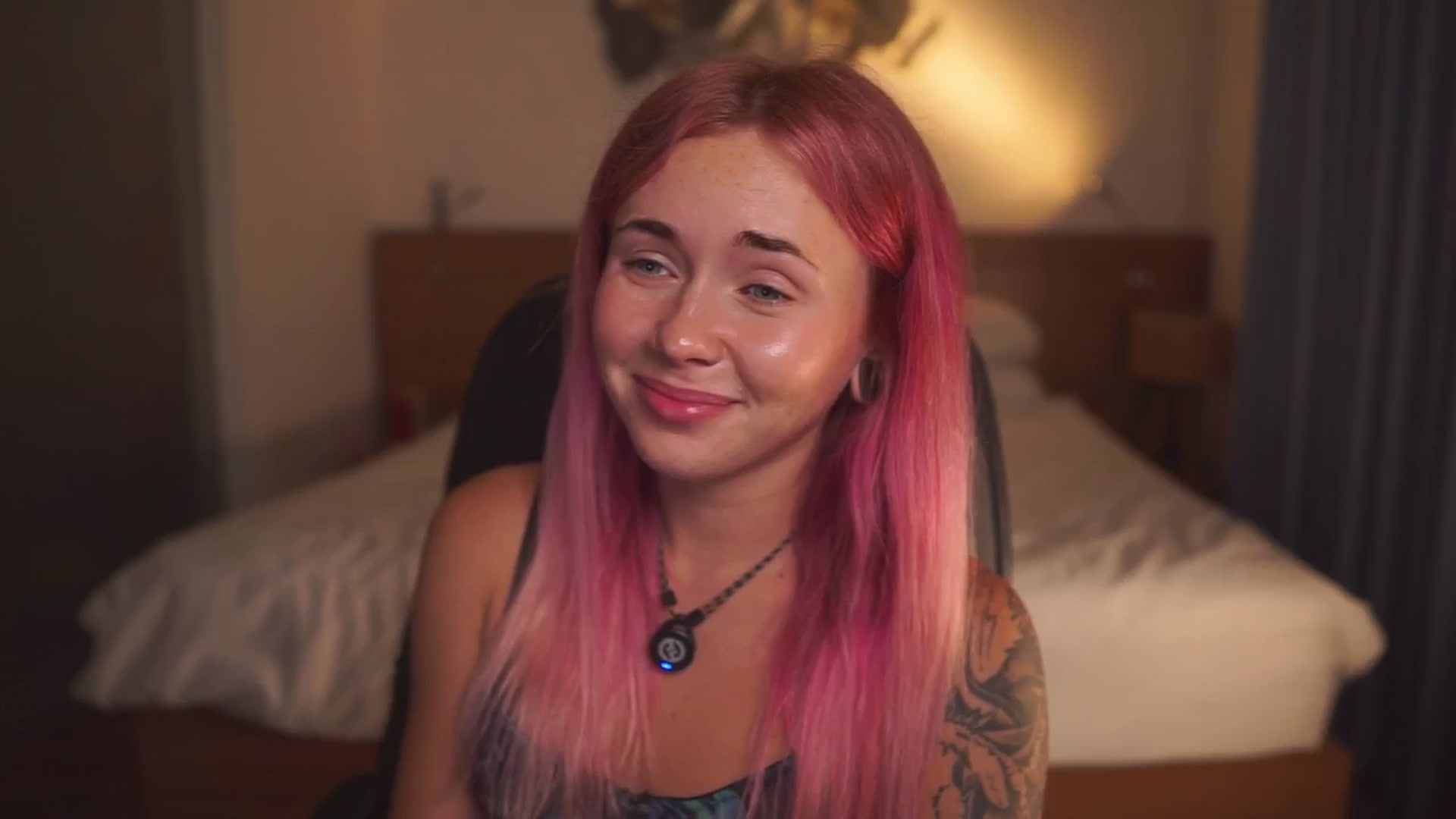 Gallery image thumbnail from Sarah_Pink's myfreecams stream on, 03/26/2026, 14:31 image 10 of 20