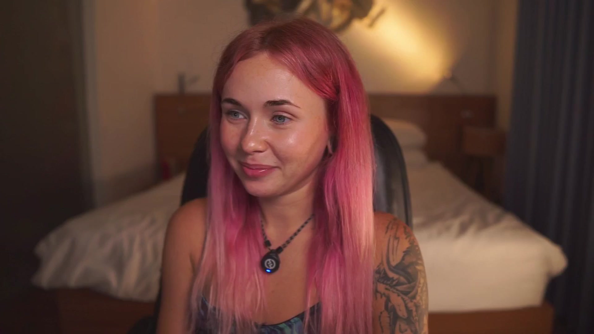 Gallery image thumbnail from Sarah_Pink's myfreecams stream on, 03/26/2026, 14:31 image 7 of 20