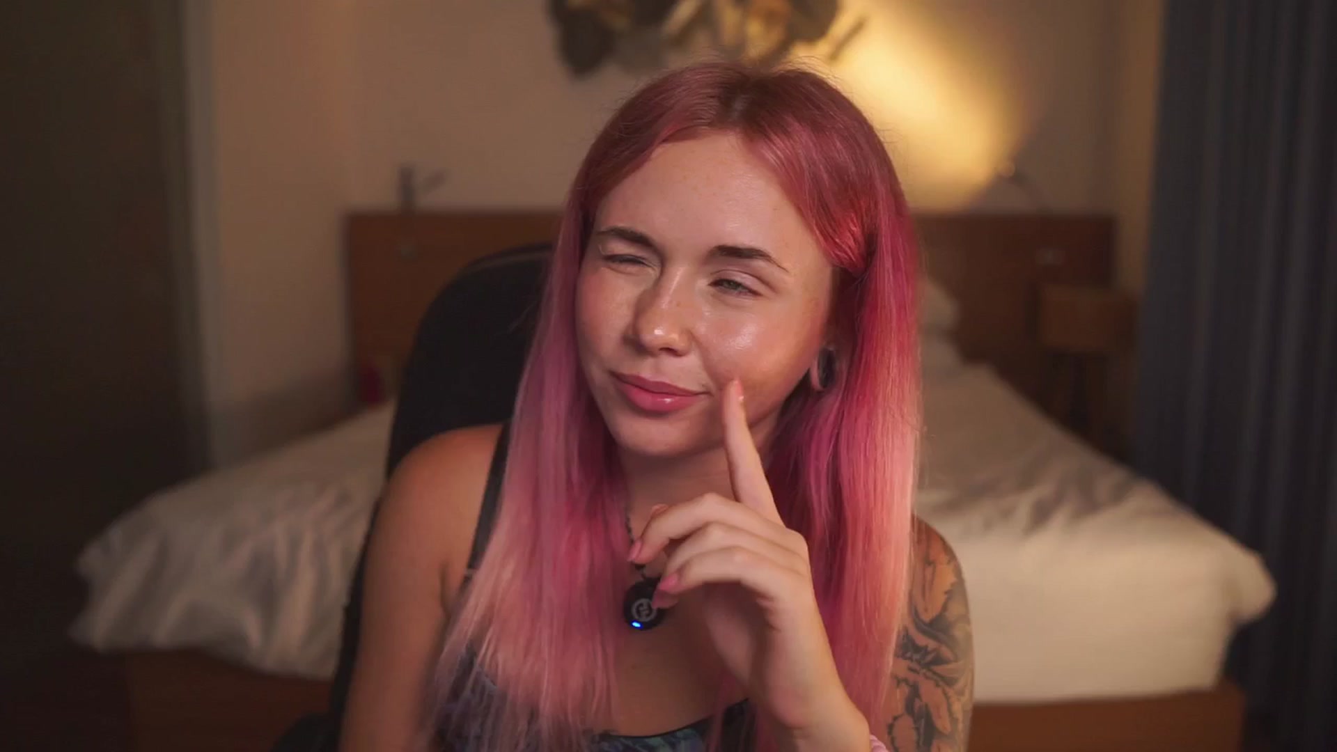 Gallery image thumbnail from Sarah_Pink's myfreecams stream on, 03/26/2026, 14:31 image 5 of 20