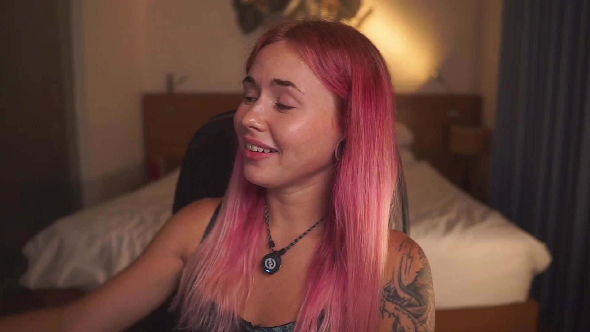 Gallery image thumbnail from Sarah_Pink's myfreecams stream on, 03/26/2026, 14:31 image 15 of 20