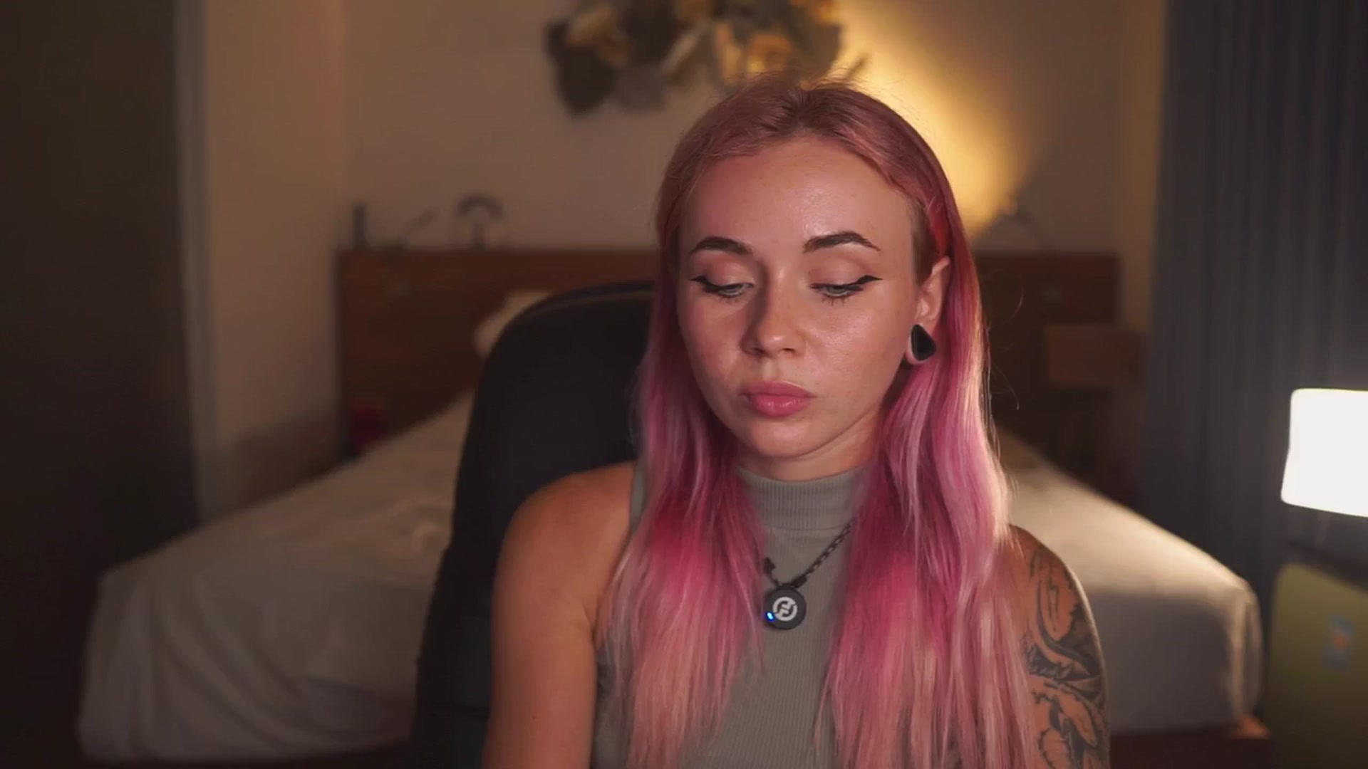 Gallery image thumbnail from Sarah_Pink's myfreecams stream on, 04/04/2026, 14:24 image 1 of 20