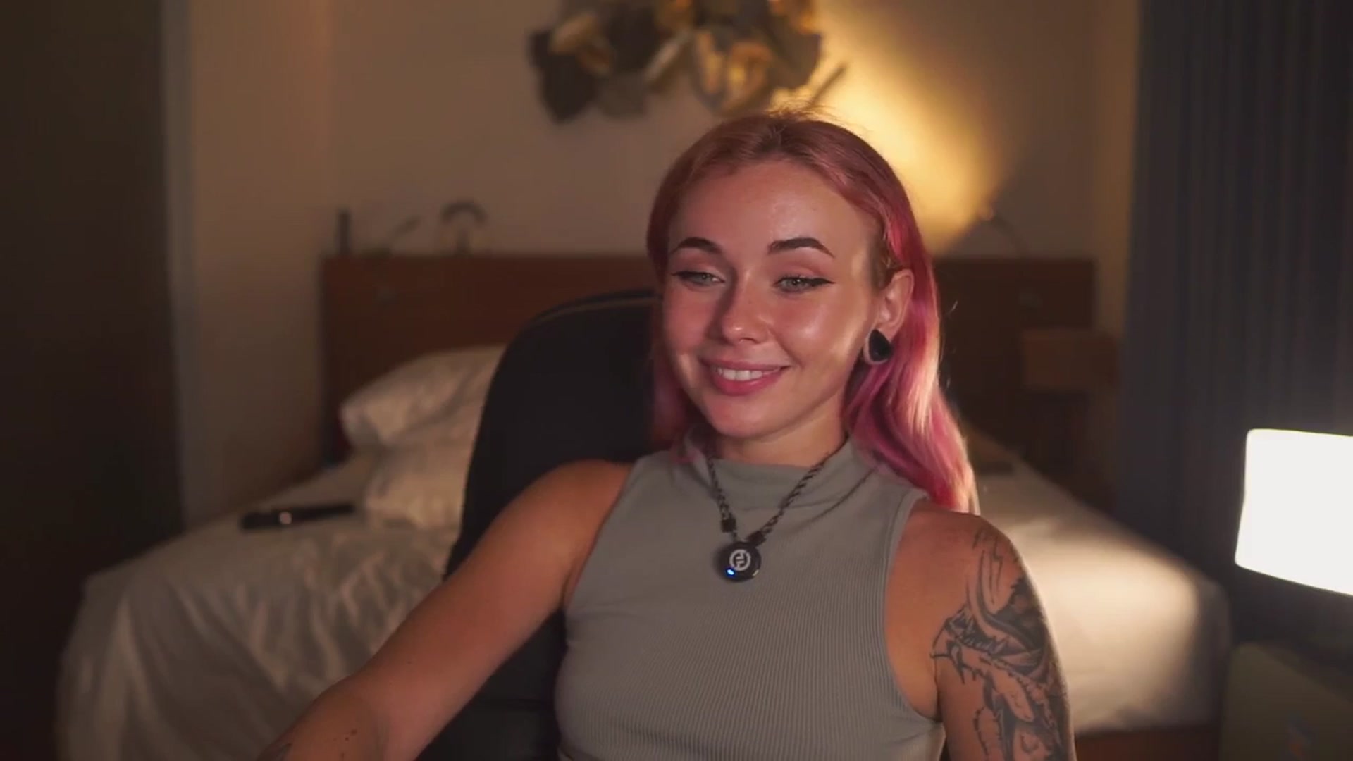 Gallery image thumbnail from Sarah_Pink's myfreecams stream on, 04/04/2026, 16:28 image 4 of 20