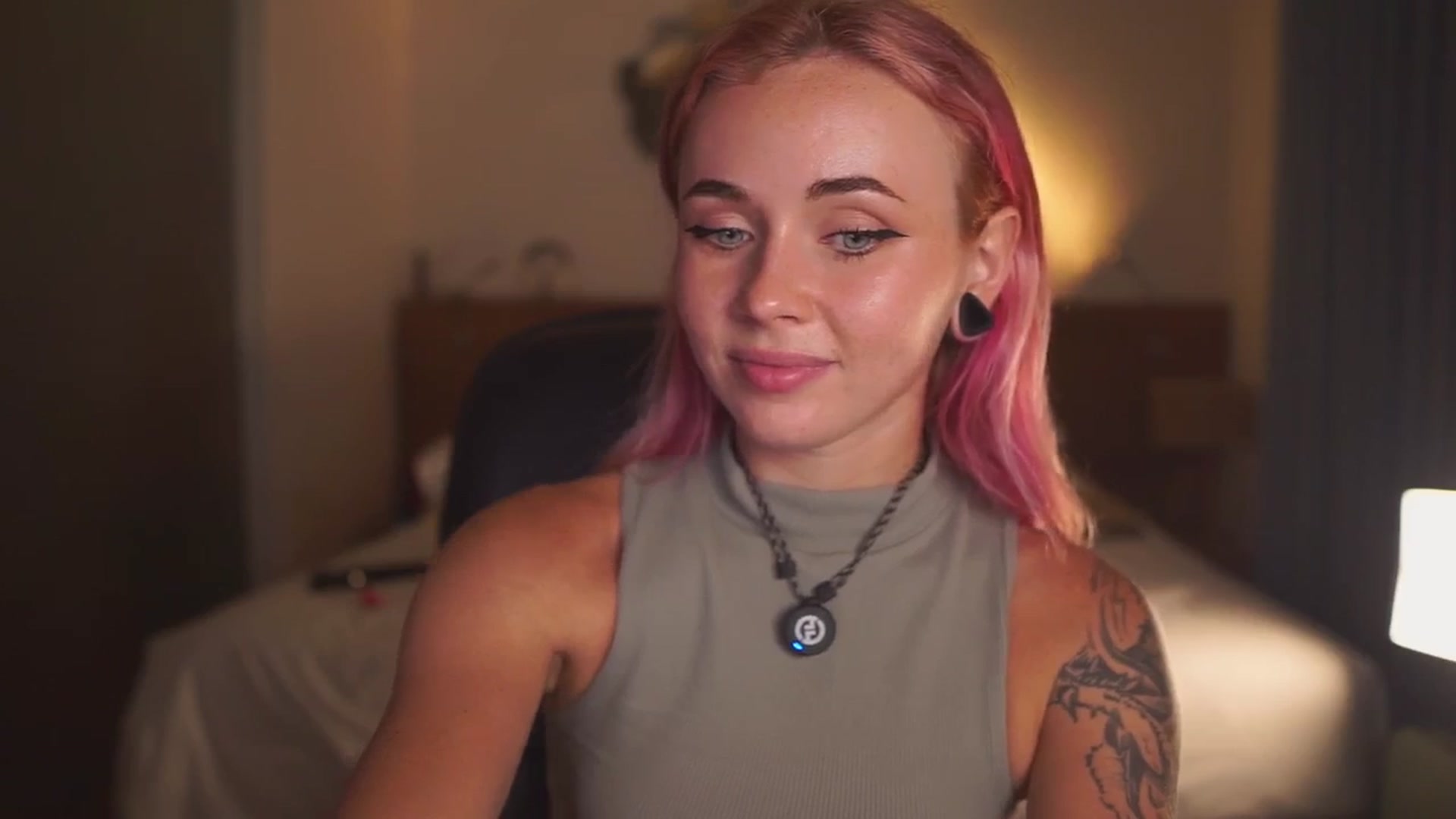 Gallery image thumbnail from Sarah_Pink's myfreecams stream on, 04/04/2026, 16:28 image 2 of 20