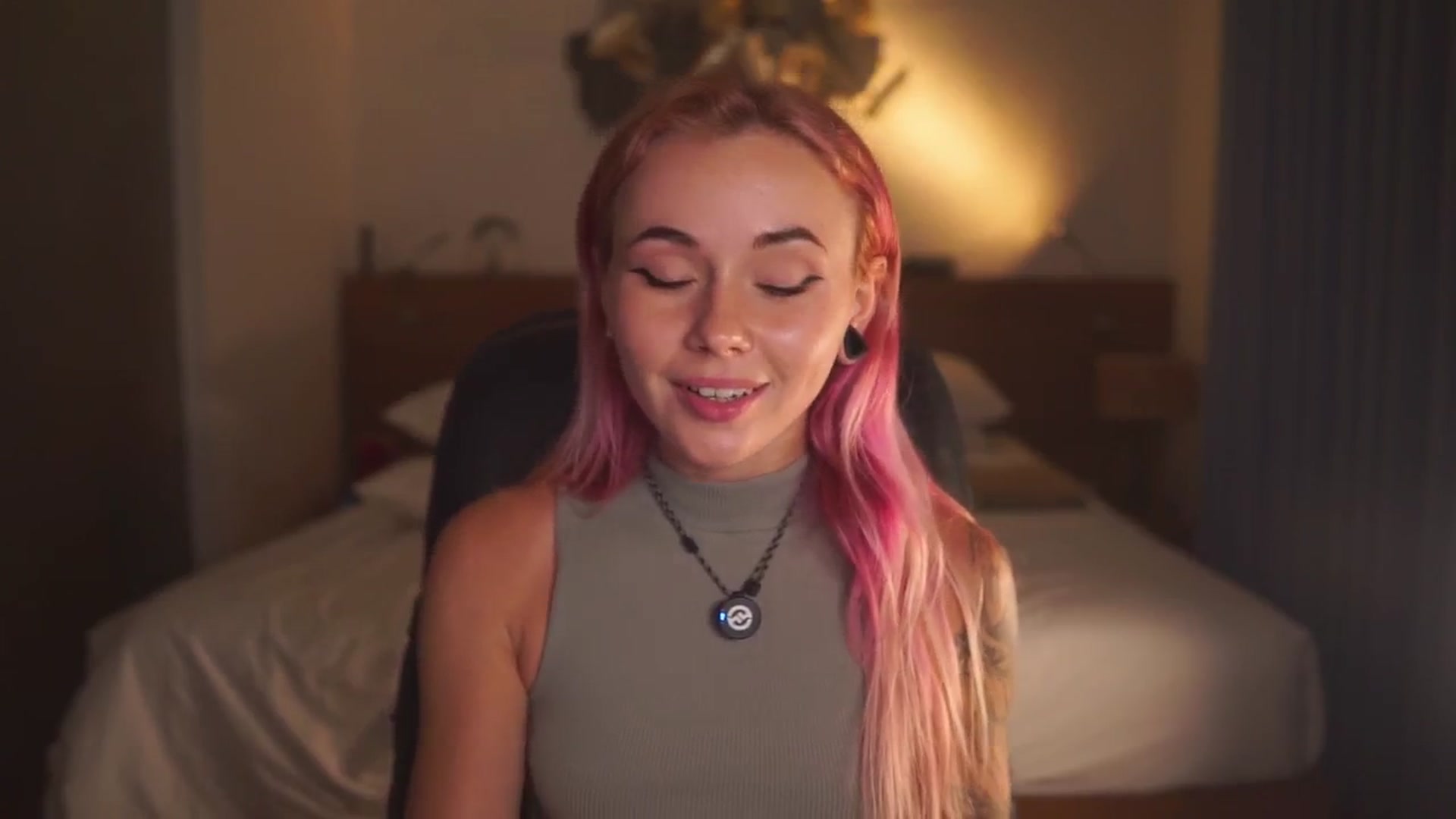 Gallery image thumbnail from Sarah_Pink's myfreecams stream on, 04/04/2026, 16:28 image 18 of 20