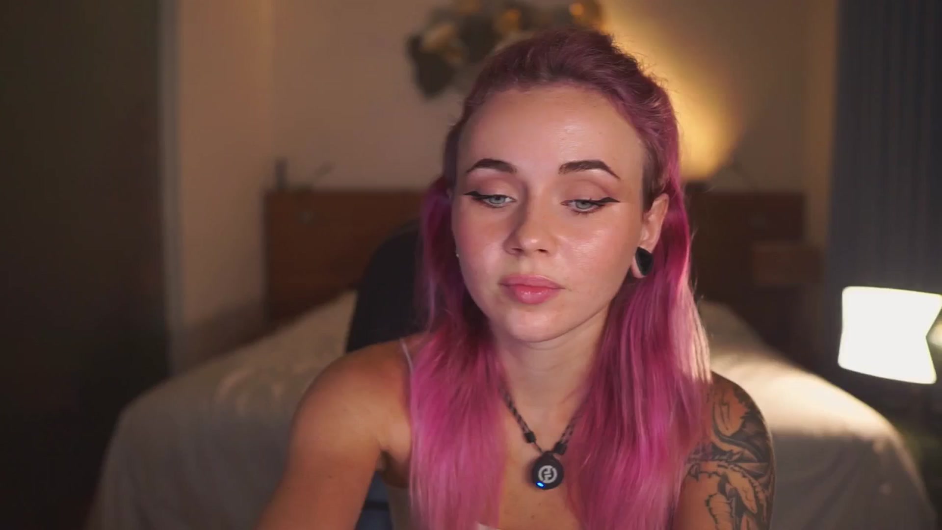 Gallery image thumbnail from Sarah_Pink's myfreecams stream on, 04/09/2026, 16:43 image 1 of 20