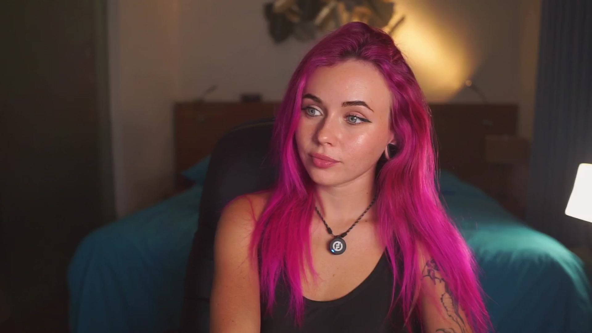 Gallery image thumbnail from Sarah_Pink's myfreecams stream on, 04/15/2026, 16:05 image 6 of 20