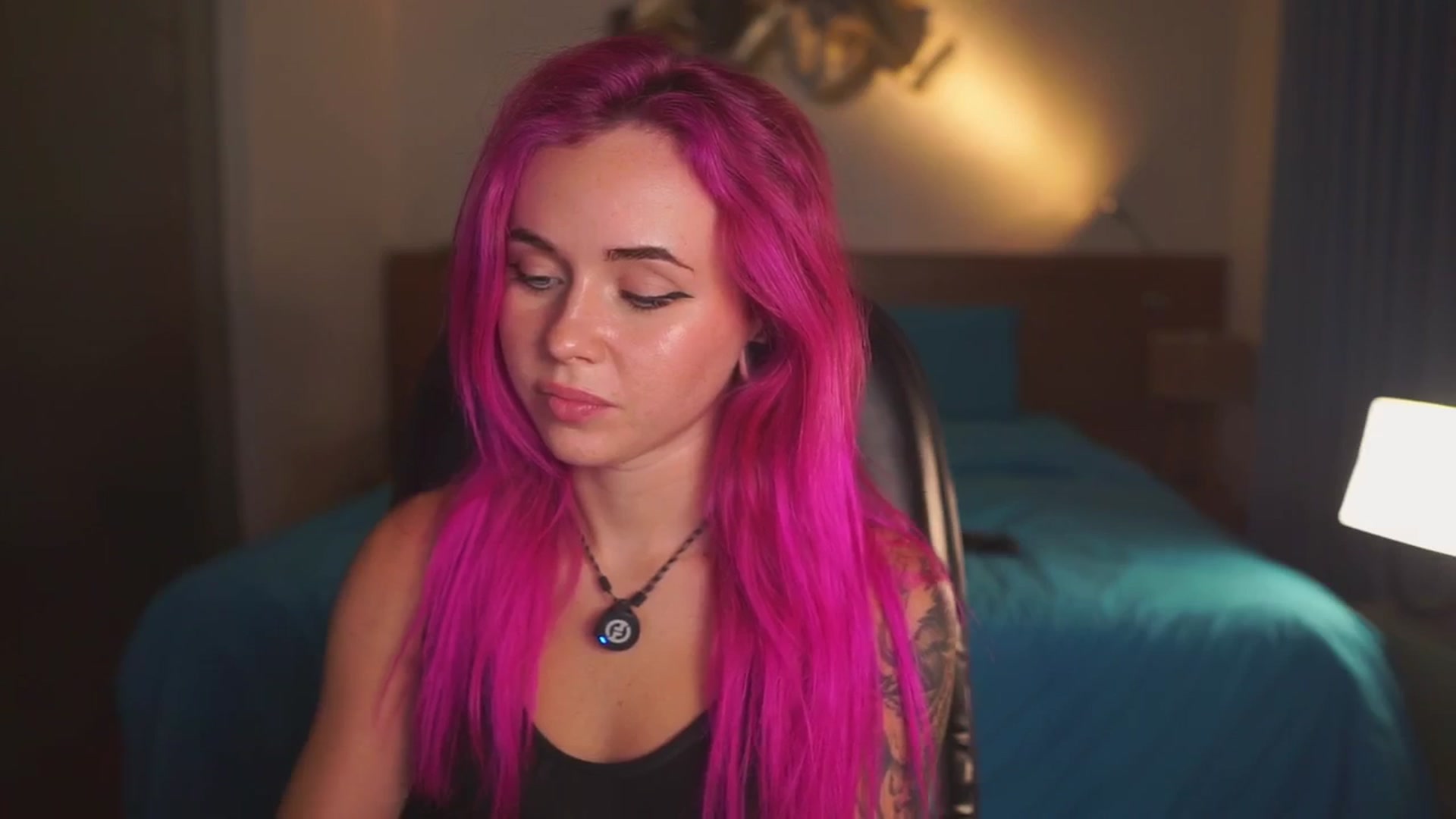 Gallery image thumbnail from Sarah_Pink's myfreecams stream on, 04/15/2026, 16:05 image 18 of 20
