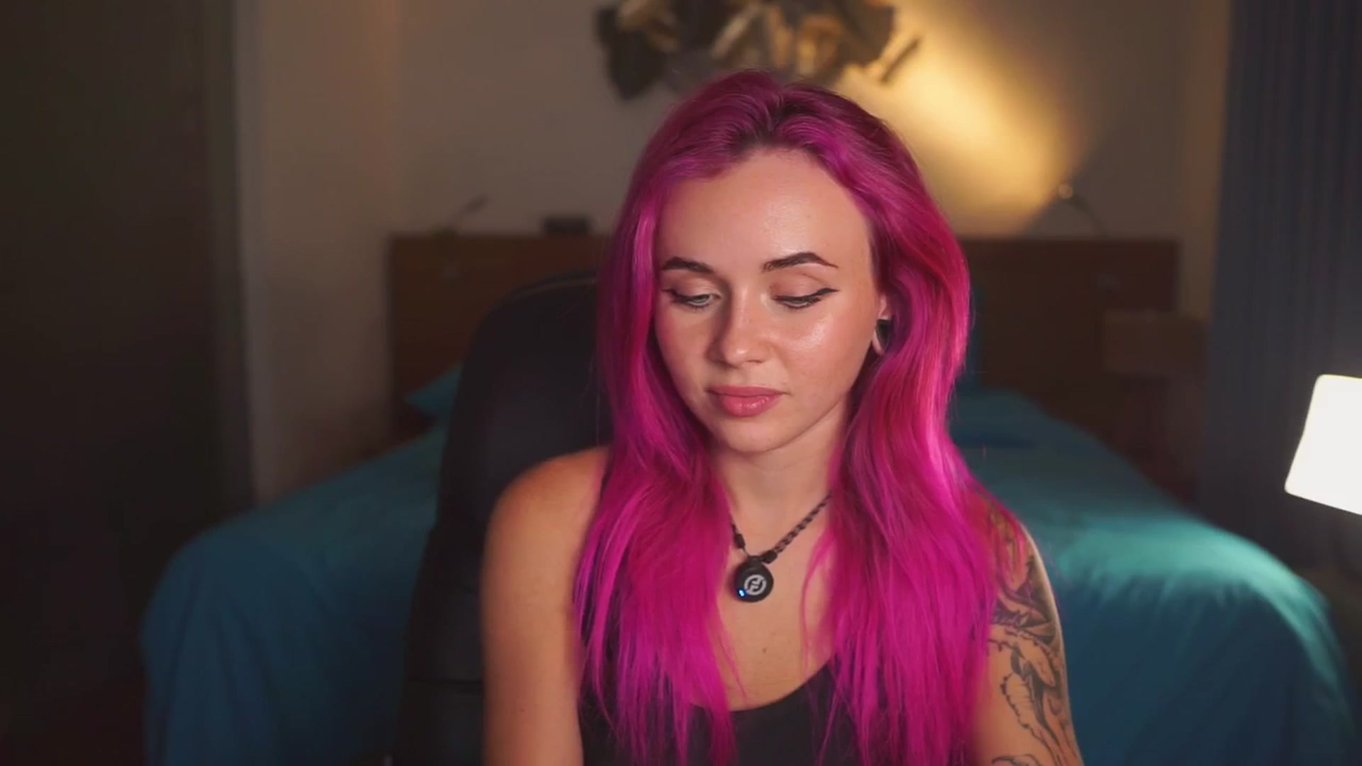 Gallery image thumbnail from Sarah_Pink's myfreecams stream on, 04/15/2026, 16:05 image 8 of 20