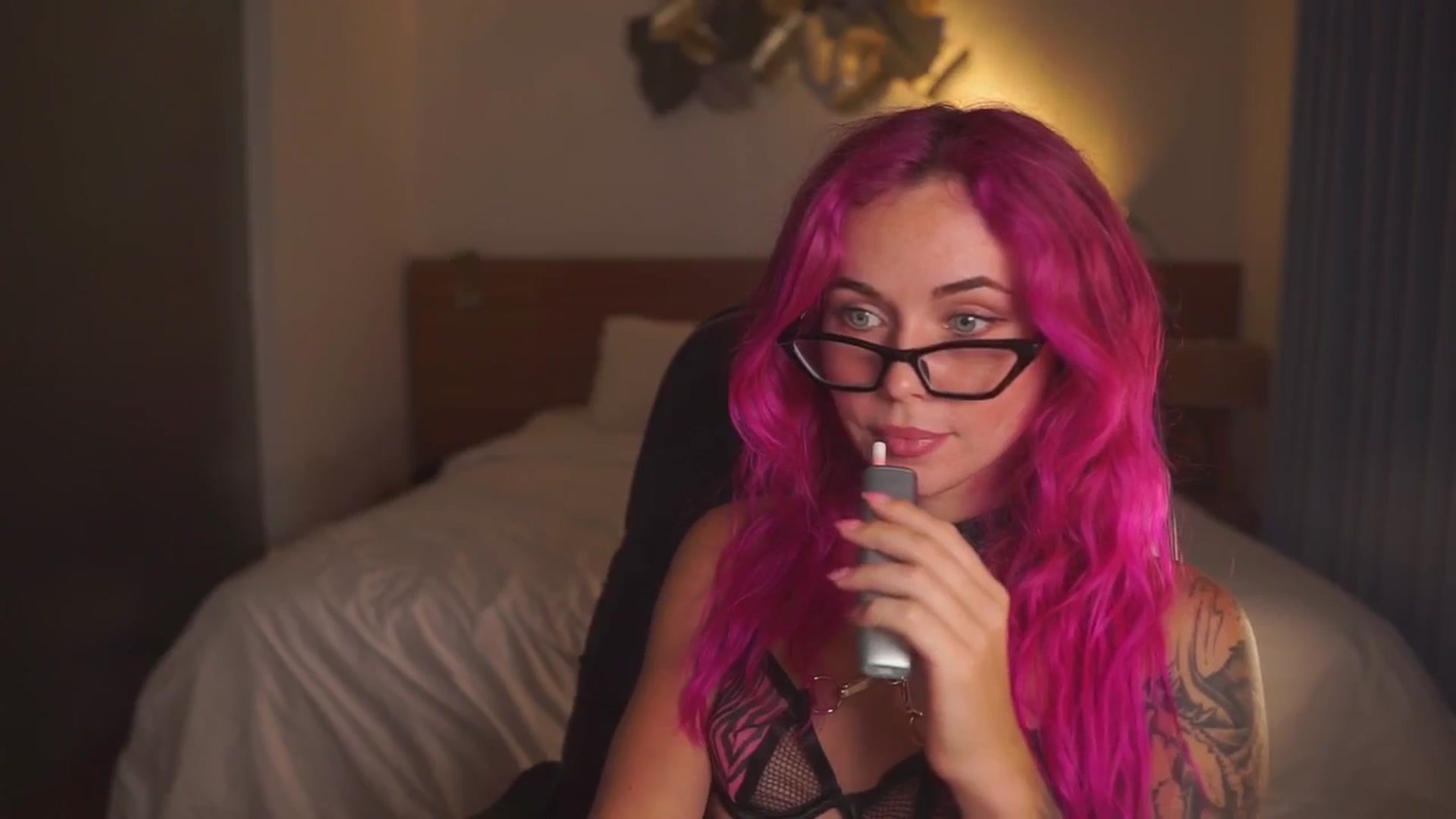 Gallery image thumbnail from Sarah_Pink's myfreecams stream on, 04/18/2026, 16:31 image 3 of 20