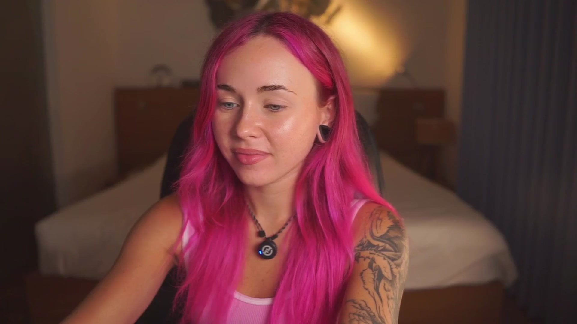 Gallery image thumbnail from Sarah_Pink's myfreecams stream on, 04/23/2026, 15:56 image 6 of 20